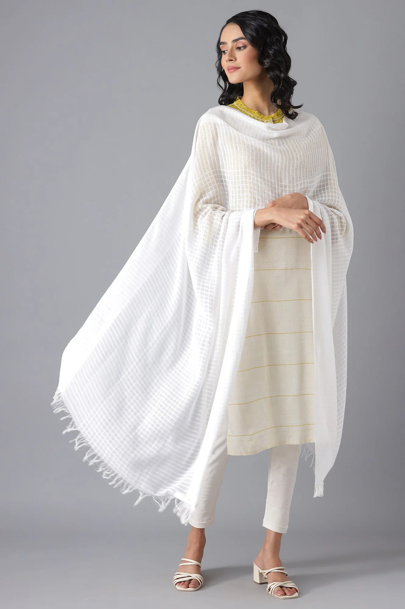 White Yarn-Dyed Dupatta - Image 3