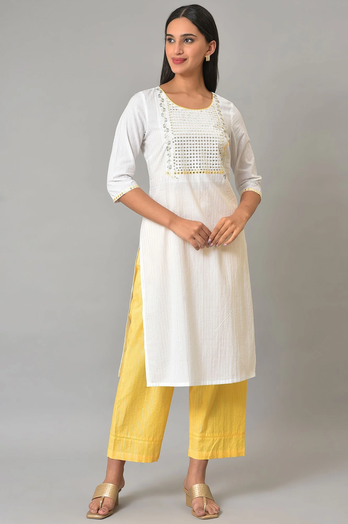 White Zari Embroidered Festive kurta - Image 6