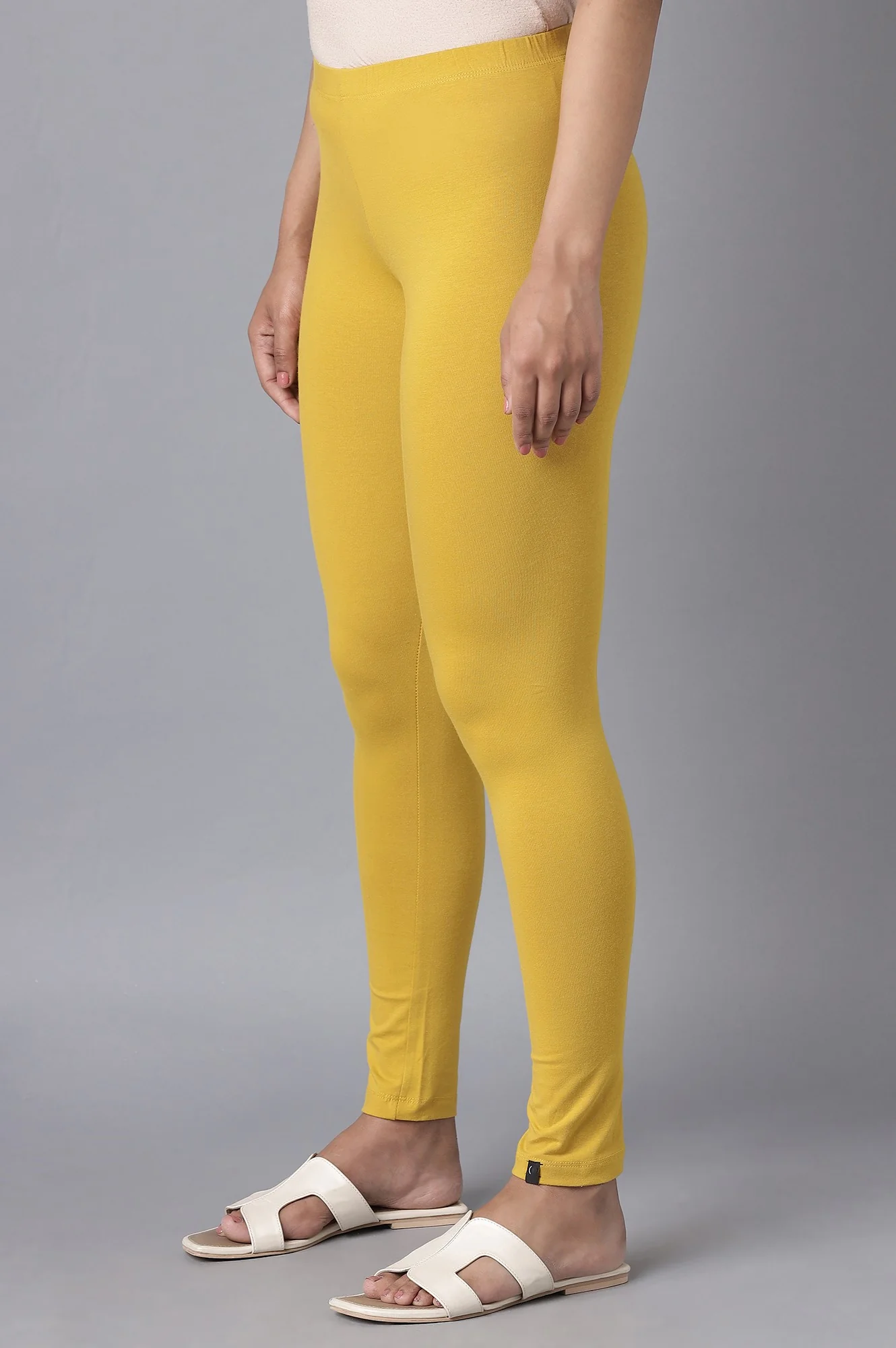 Yellow Solid Skinny Fit Cotton Tights With Elasticated Waistband - Image 3