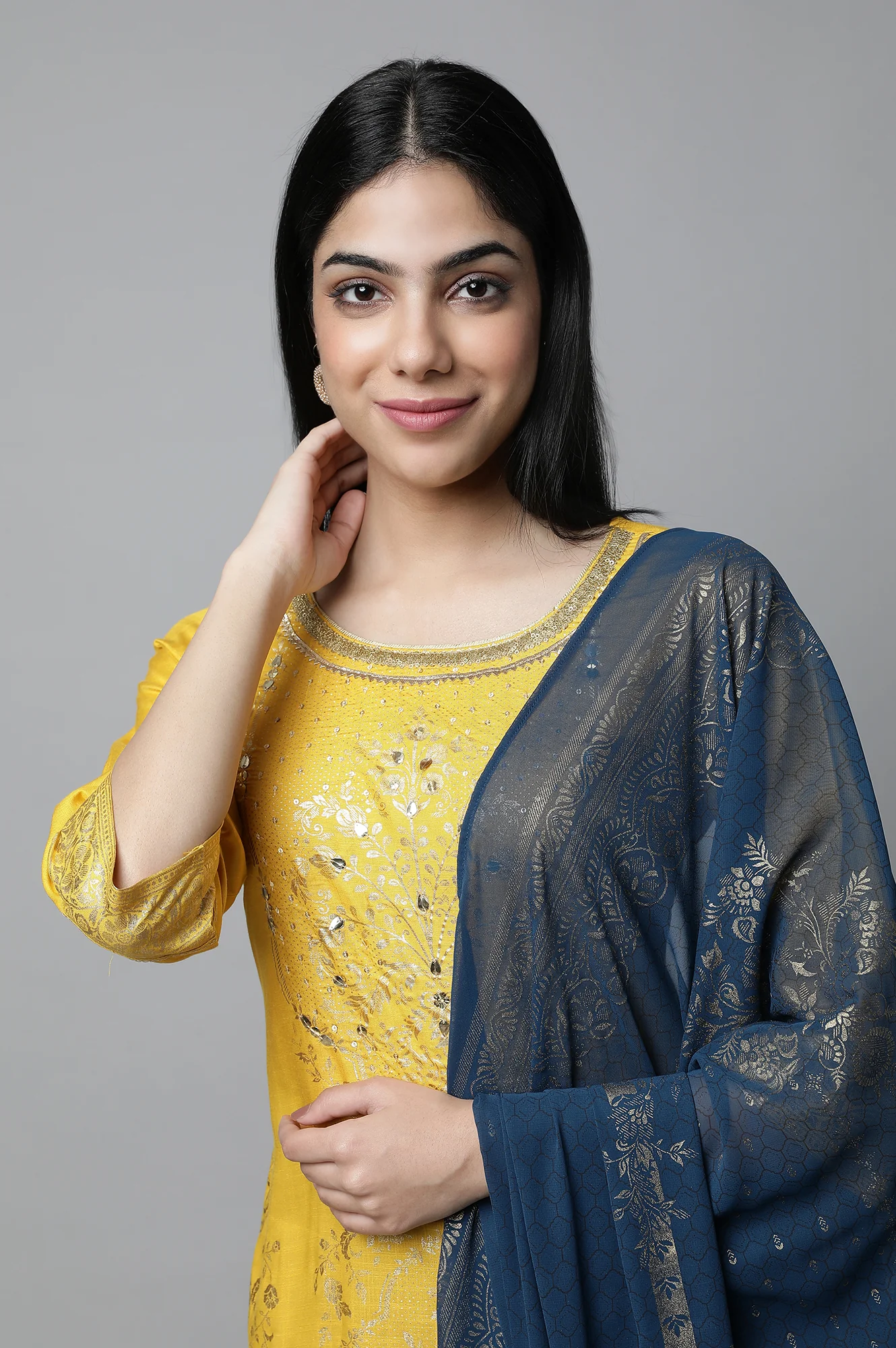 Yellow Embroiodered Festive kurta - Image 6