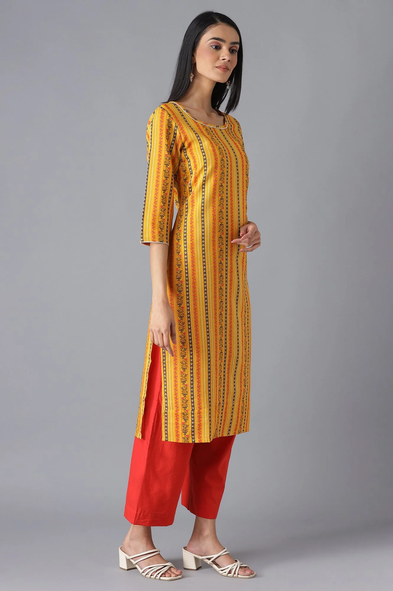 Yellow Ethnic kurta with Orange Culottes - Image 4
