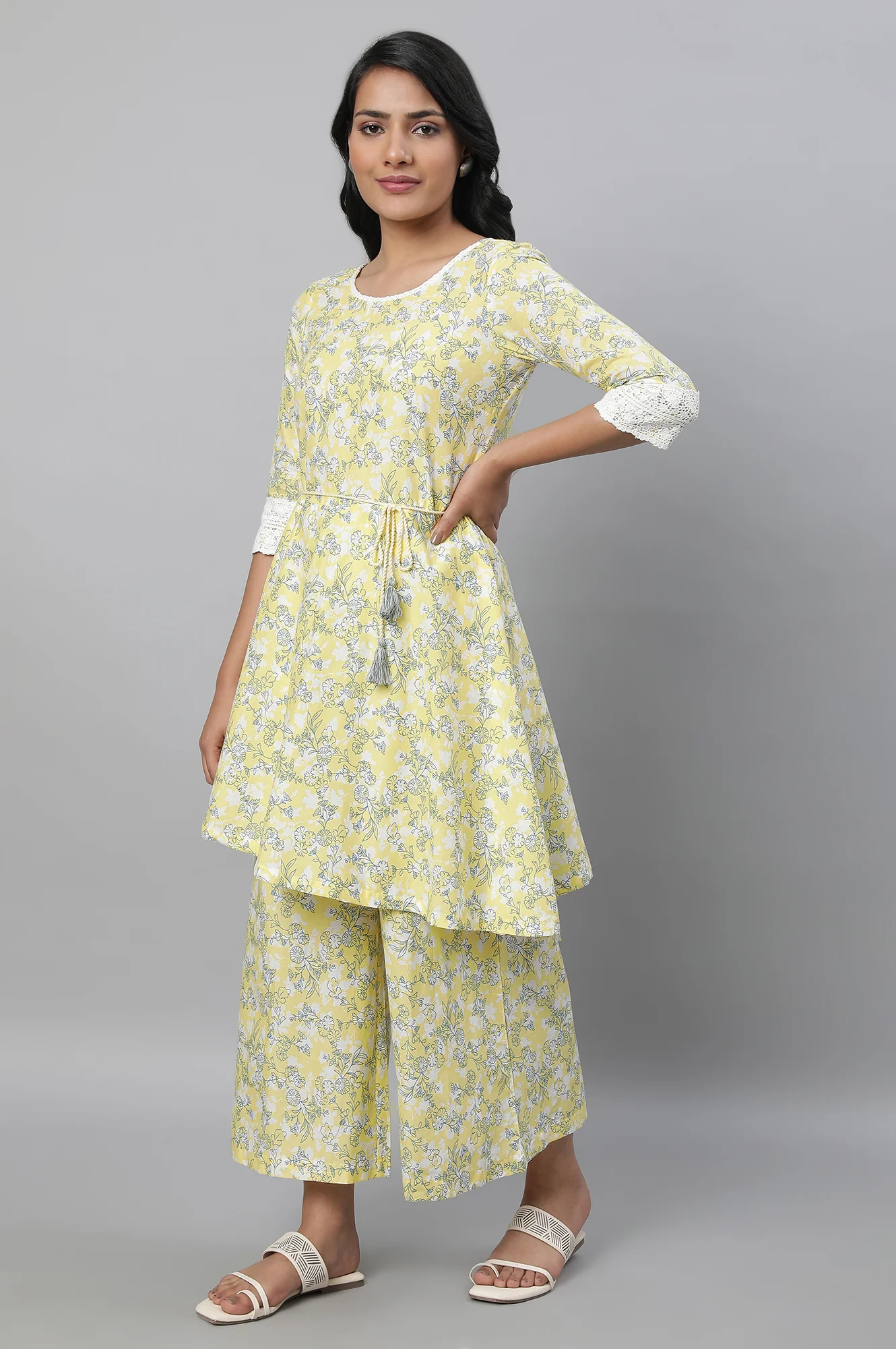 Yellow Floral Print Flared Jumpsuit - Image 3