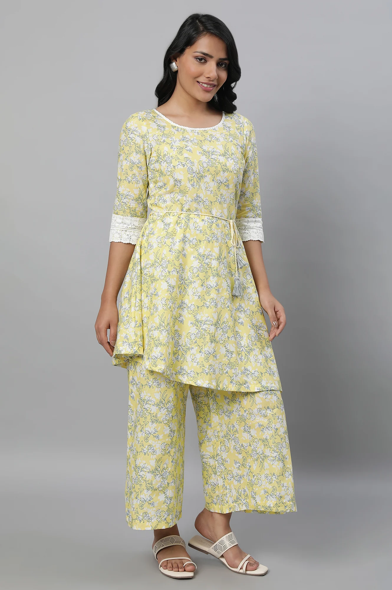 Yellow Floral Print Flared Jumpsuit - Image 4