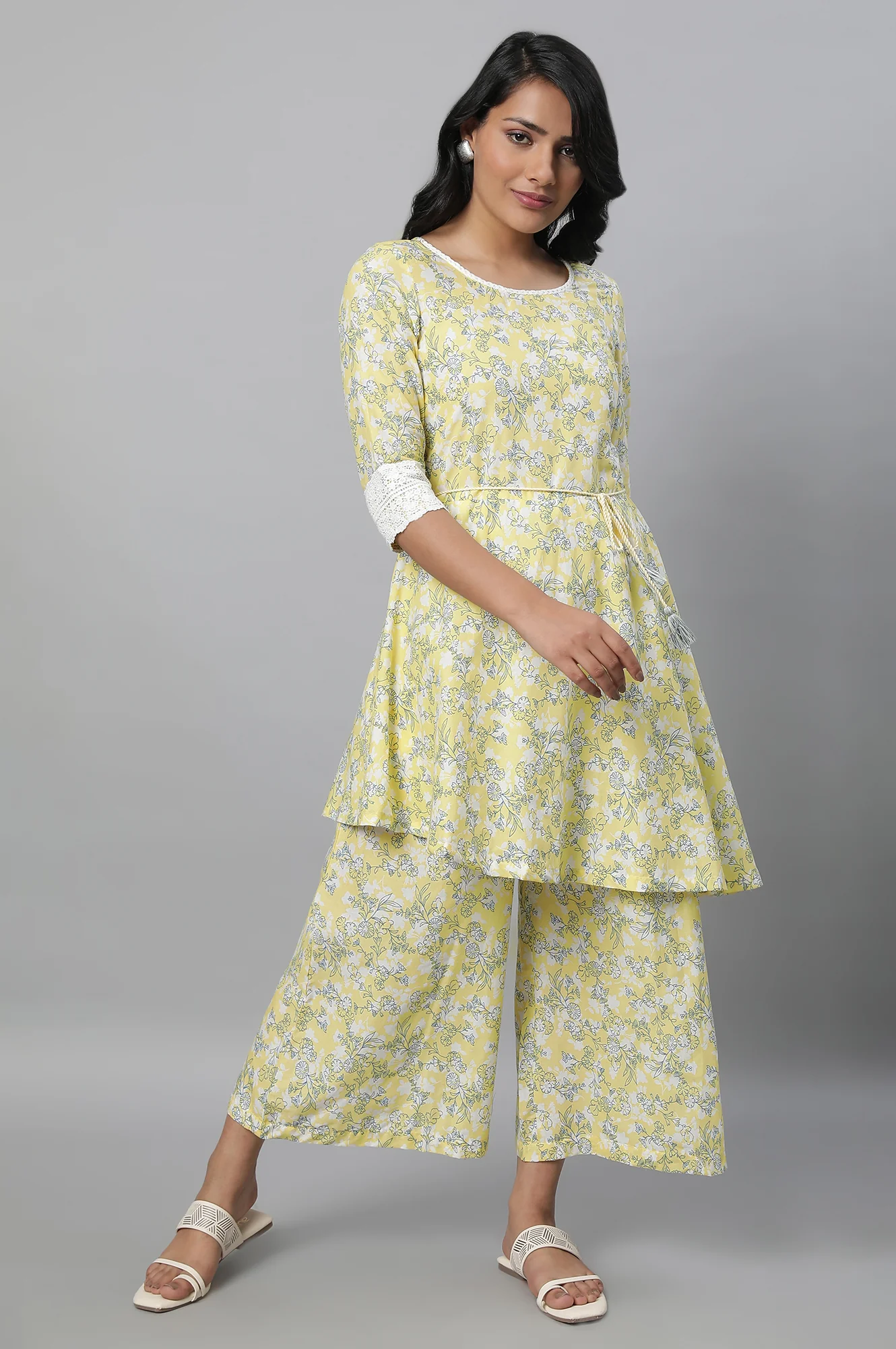 Yellow Floral Print Flared Jumpsuit - Image 5