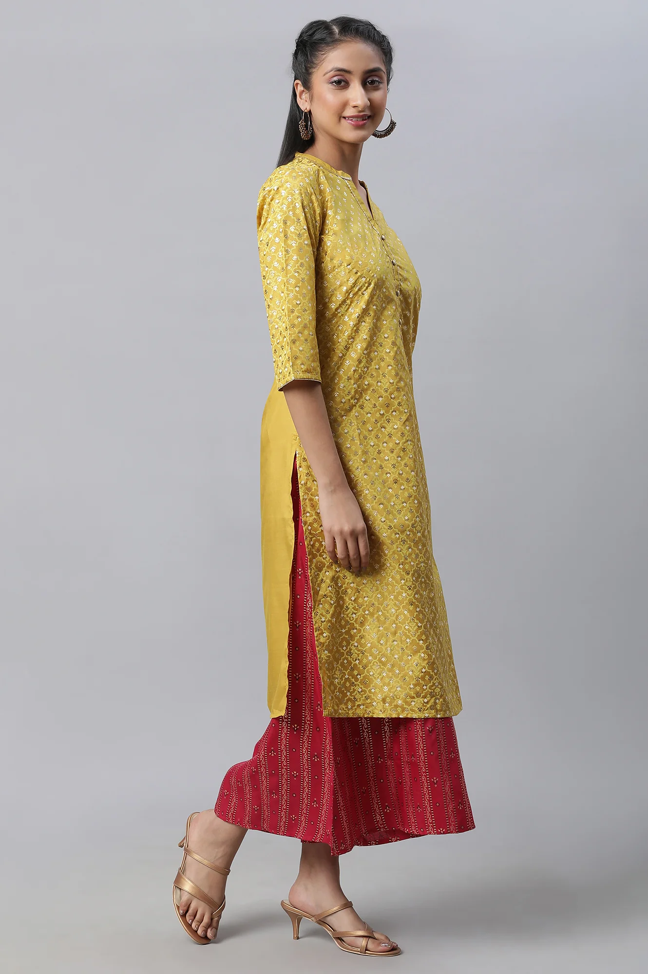 Yellow Foil Printed kurta, Culottes & Dupatta - Image 2