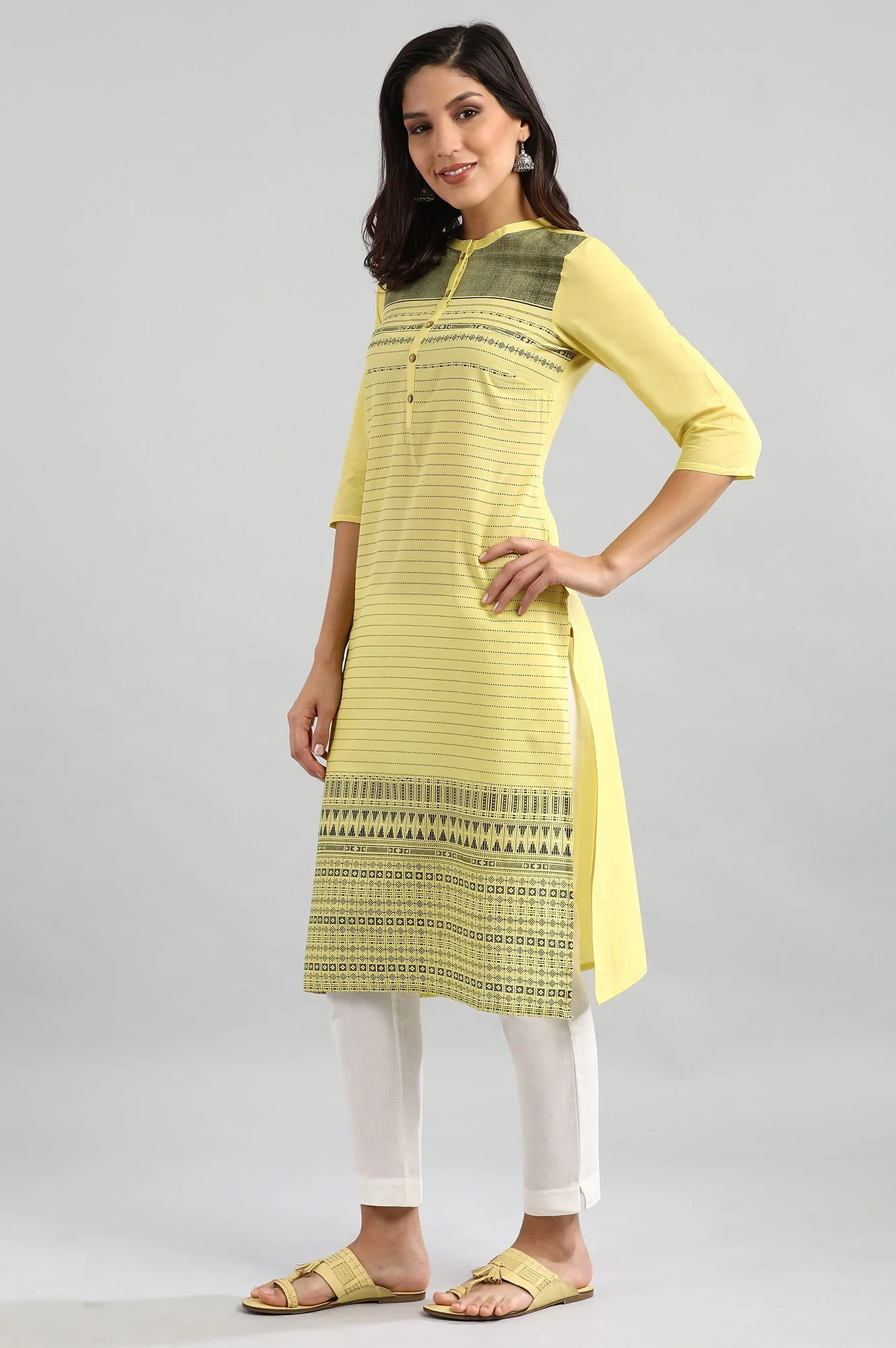 Yellow Mandarin Neck Printed kurta - Image 3