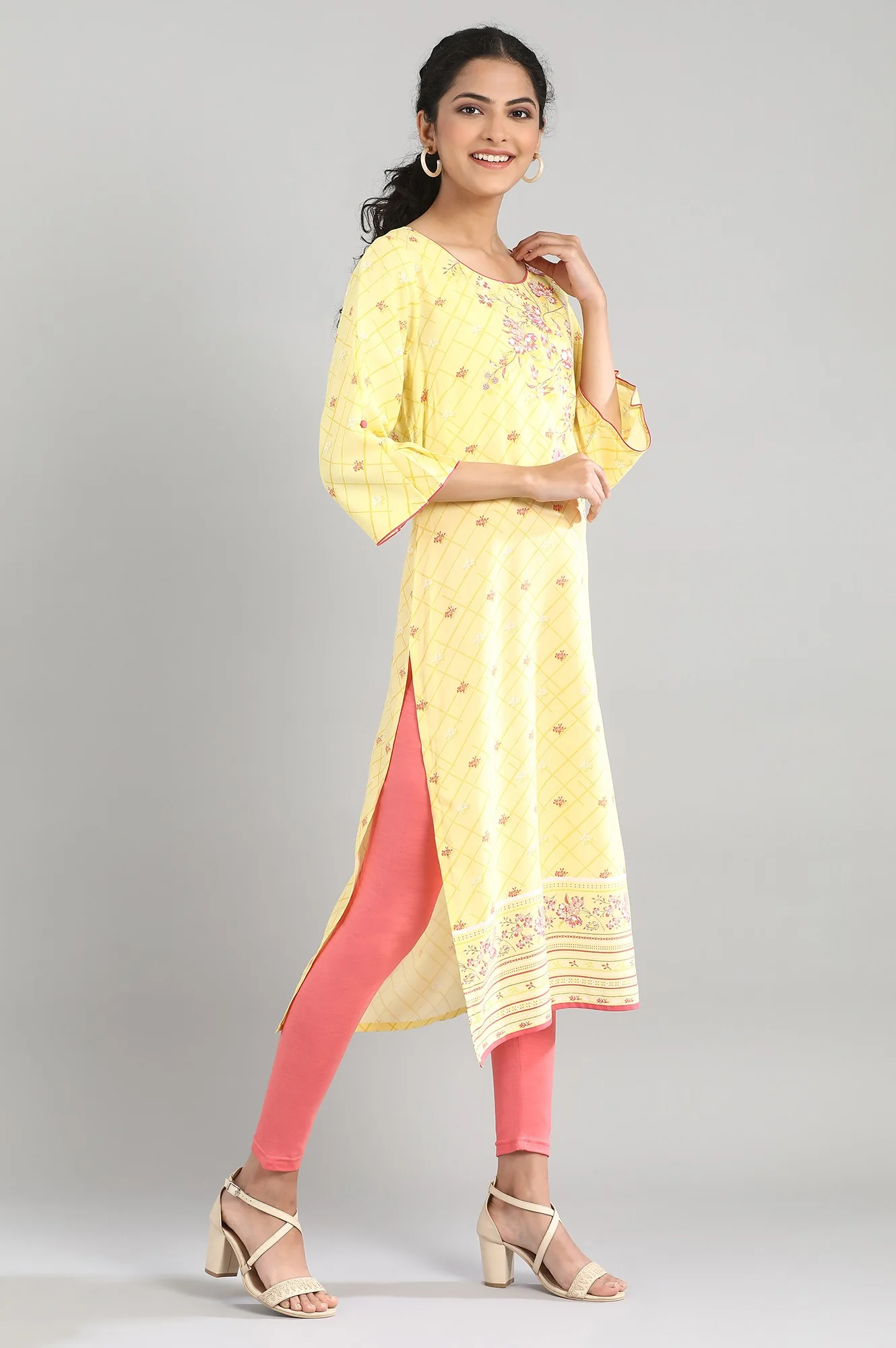 Yellow Printed kurta - Image 4