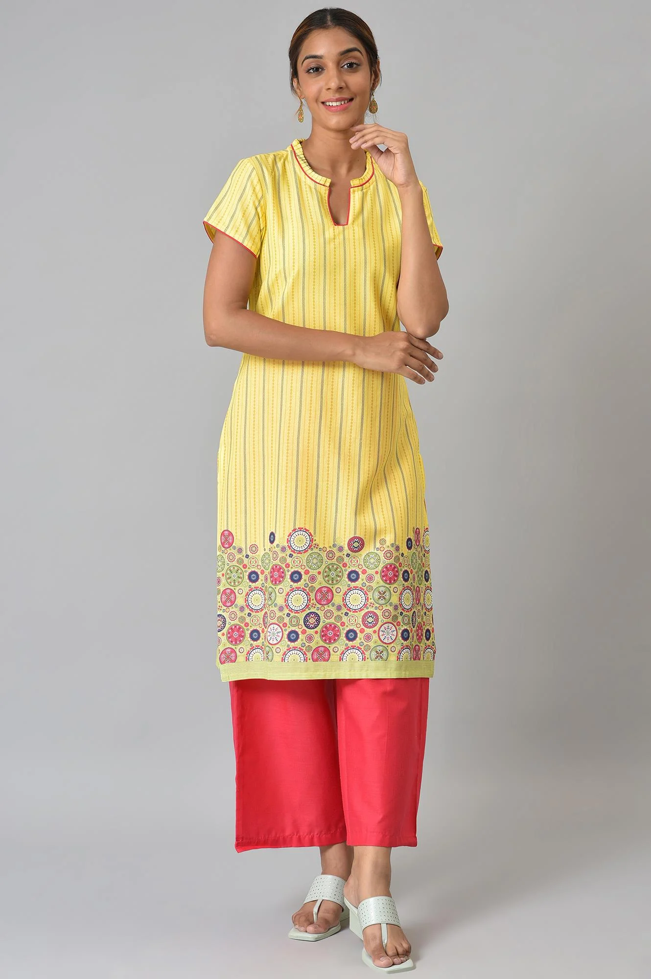 Yellow Printed kurta With Red Palazzos - Image 5