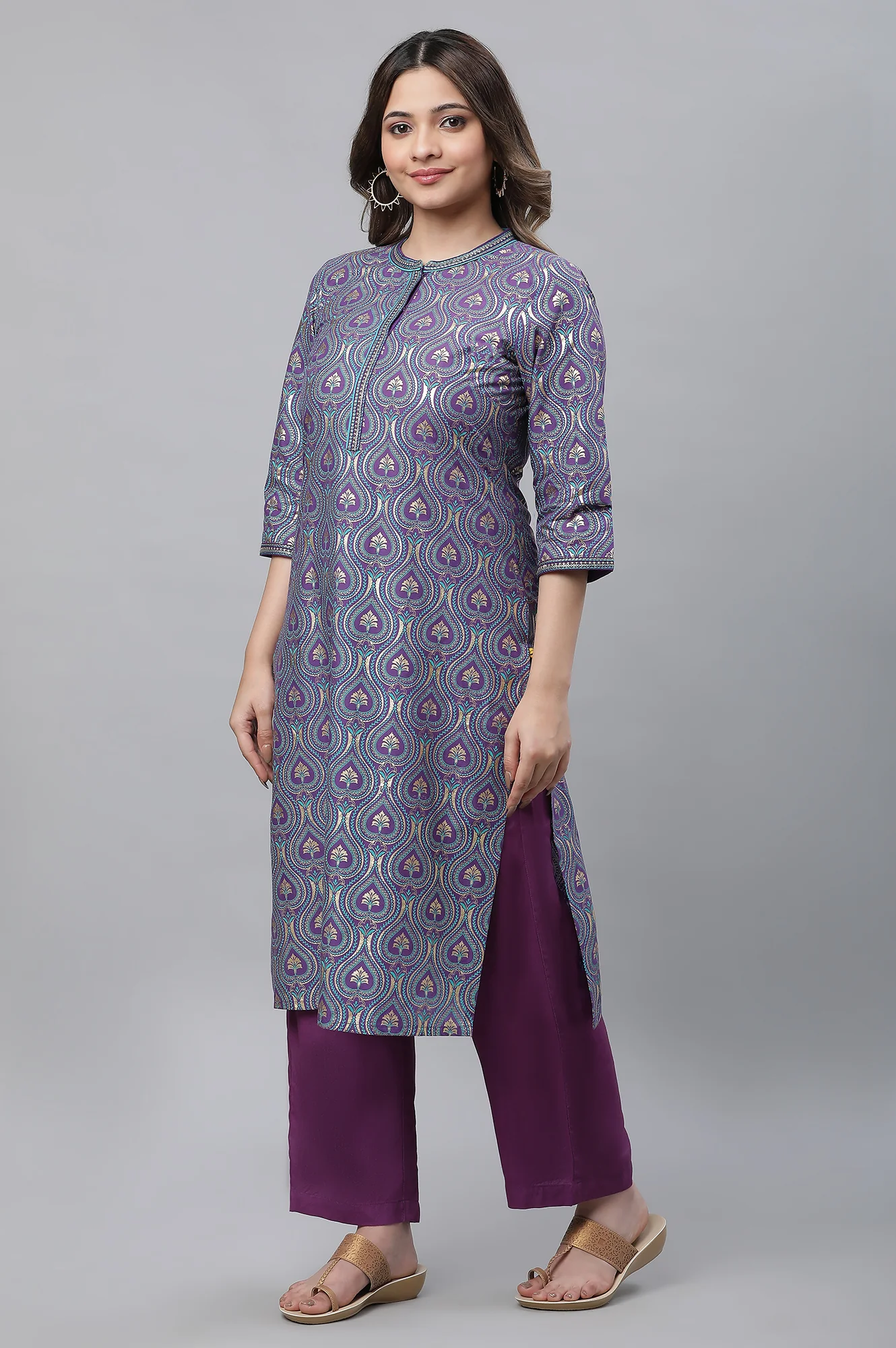 Purple Embroidered Festive Kurta in Floral Print - Image 2