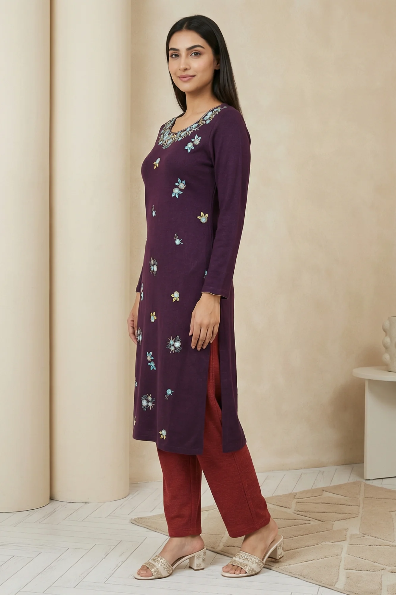 Purple Floral Printed Thread Work Acrylic Kurta for Winter - Image 3