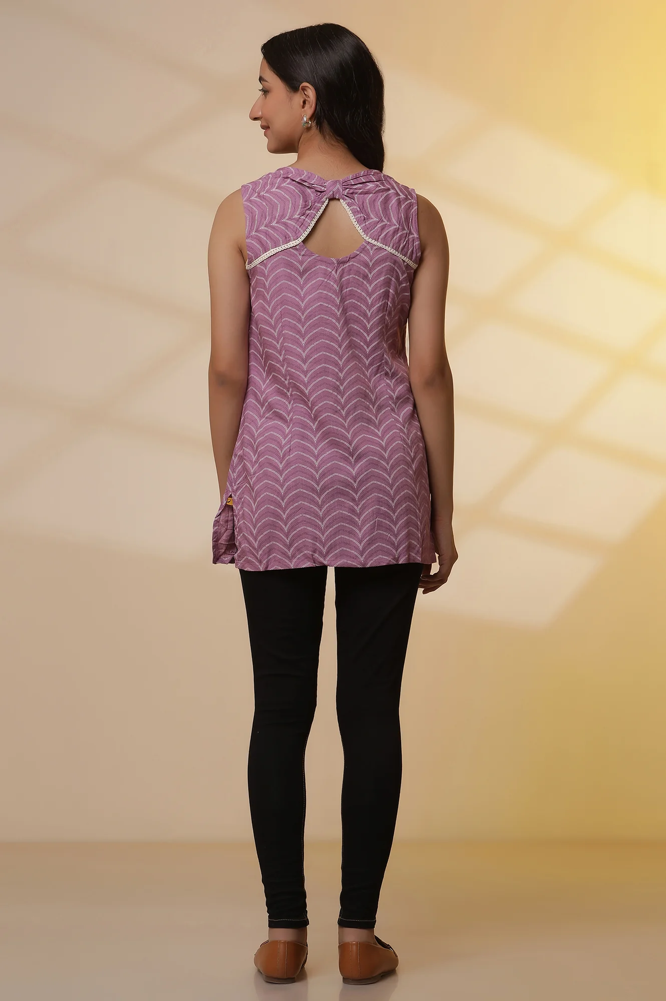 Purple Printed Sleeveless Top and Denim Jeggings Set - Image 4