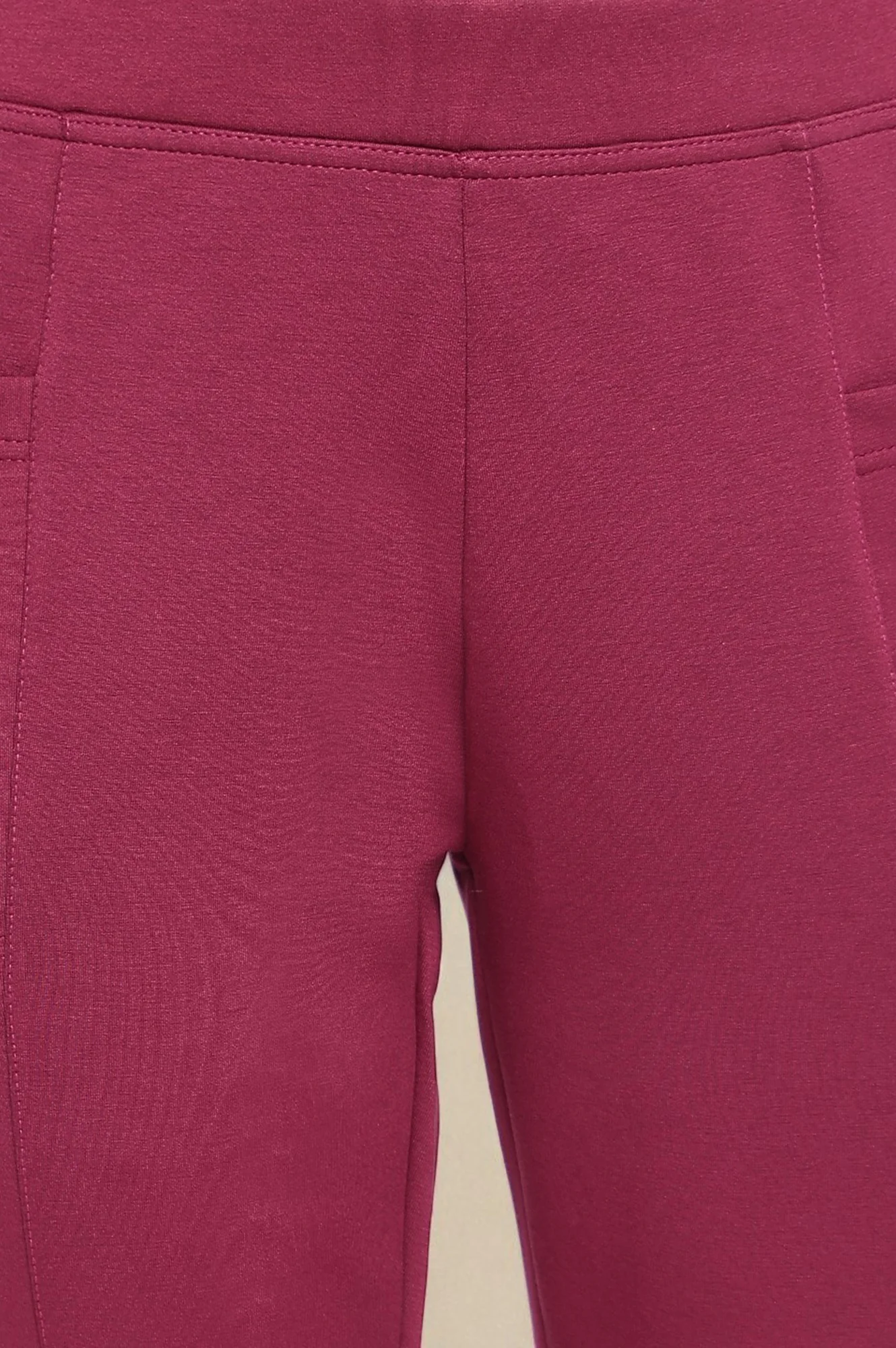 Purple Solid Mid Rise Tights in Calf Length - Image 2