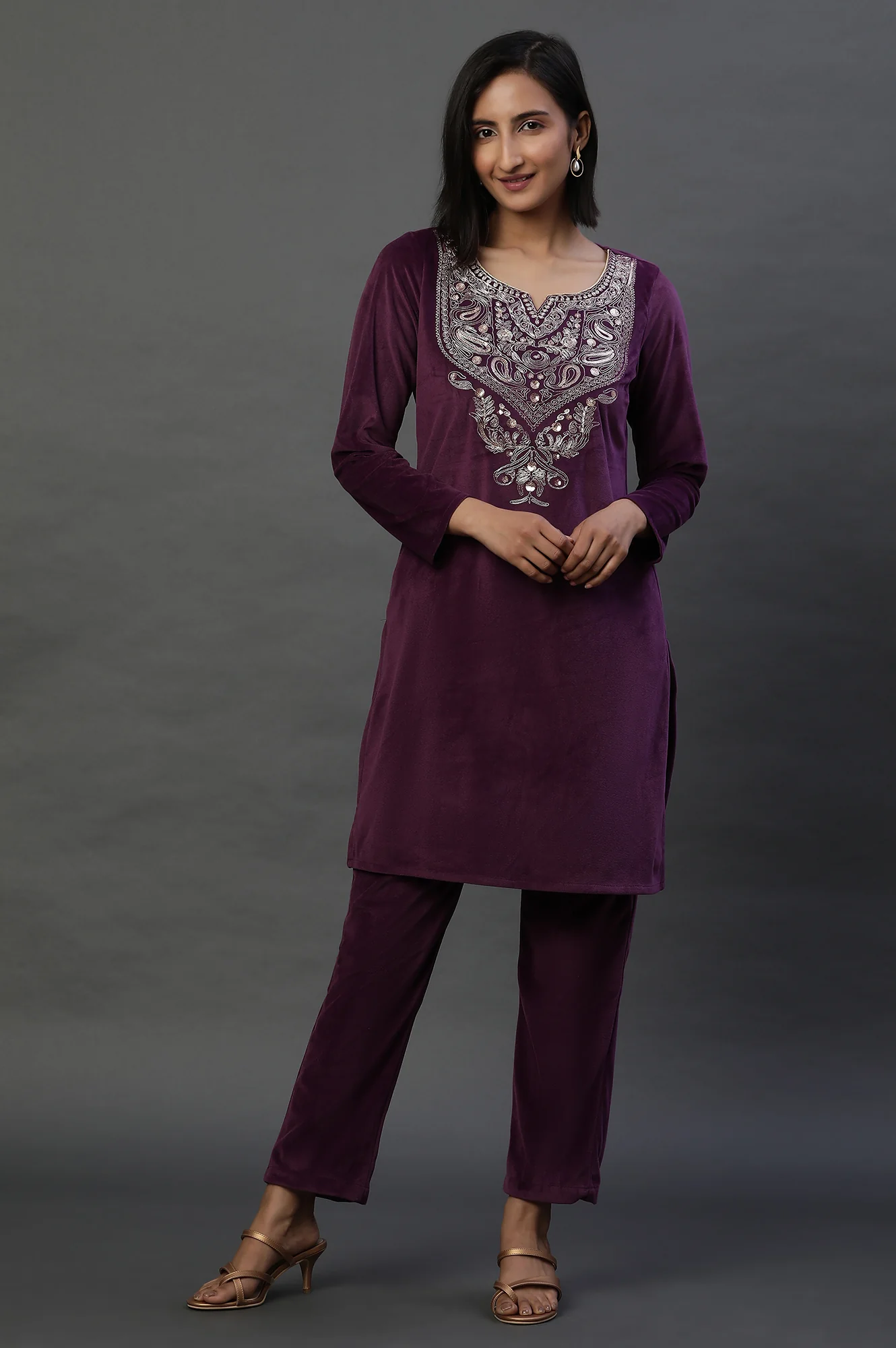 Purple Velvet Embroidered Kurta and Pants Festive Set - Image 2
