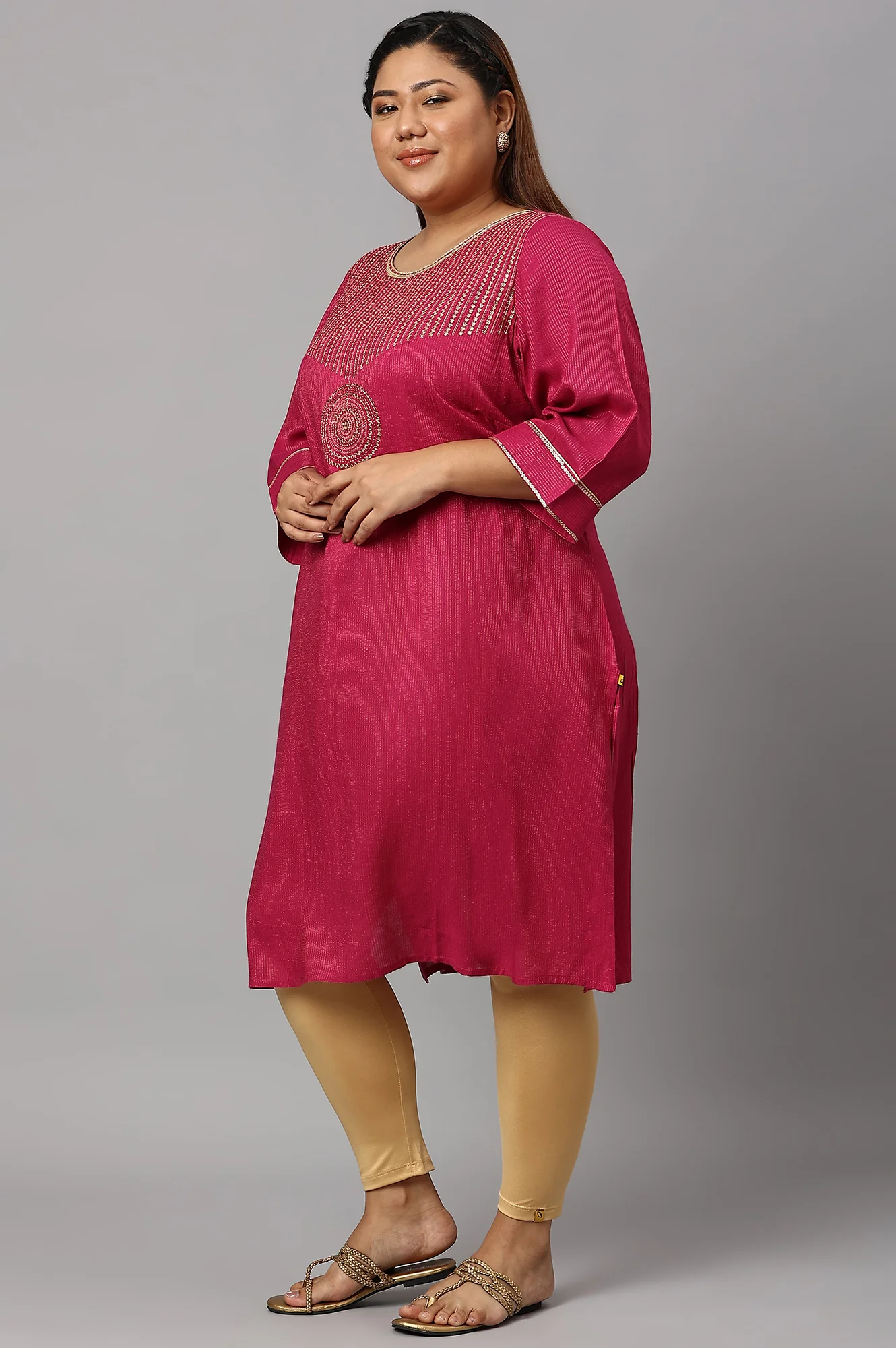 Red Classic Gold Zari Yarn-Dyed Plus Size kurta - Image 3