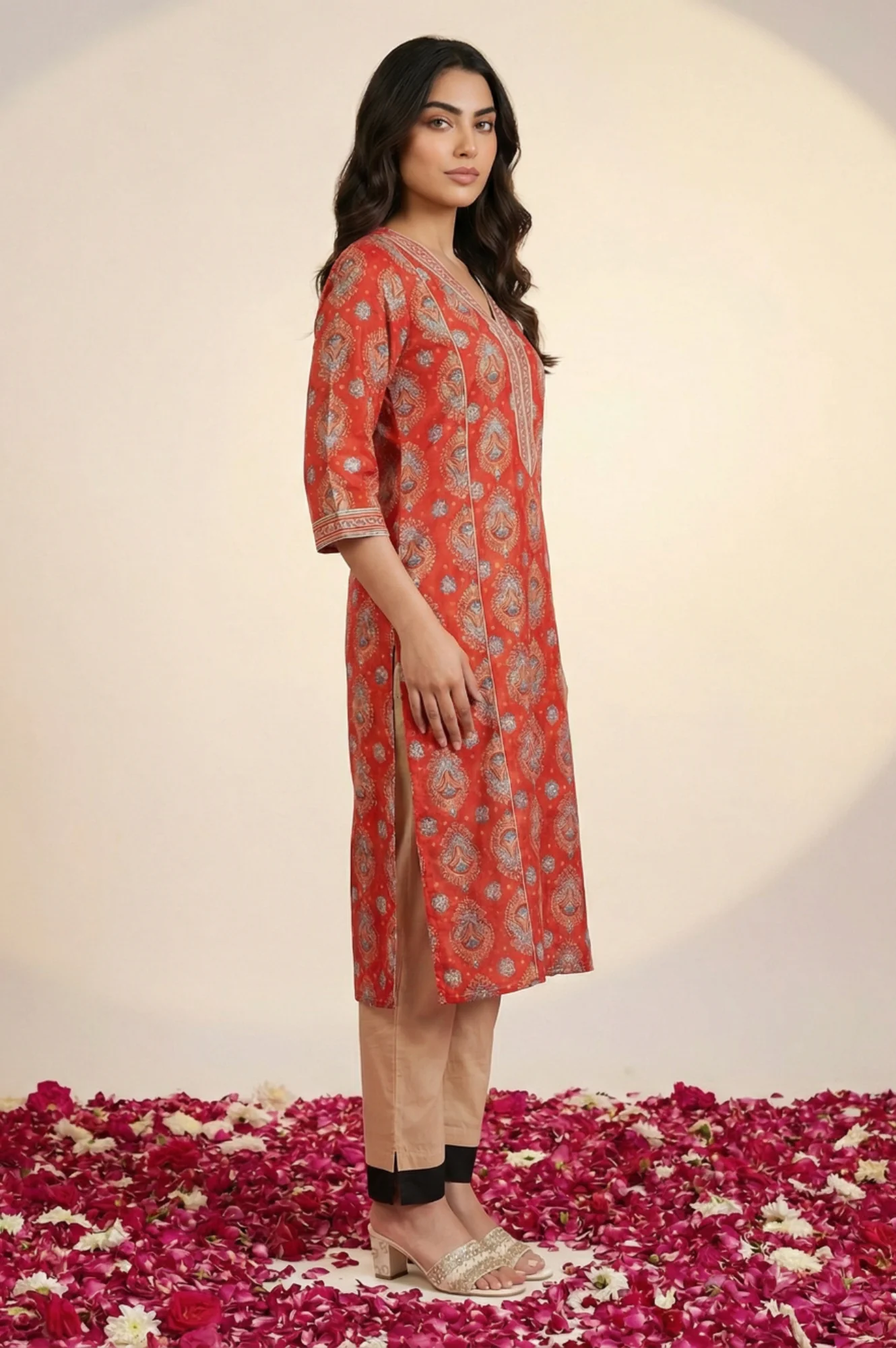 Red Ethnic Motifs Zari Embroidered Straight Kurta - Image 5