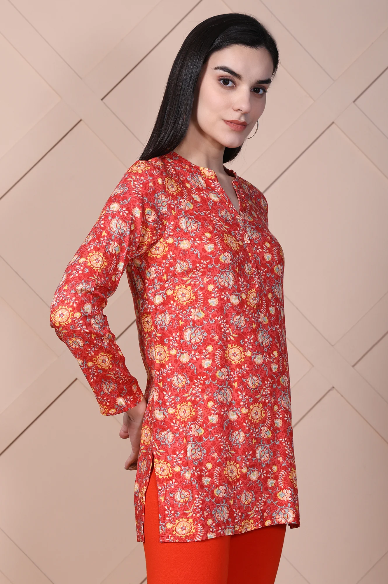 Red Floral Printed Straight Rayon Kurti - Image 6