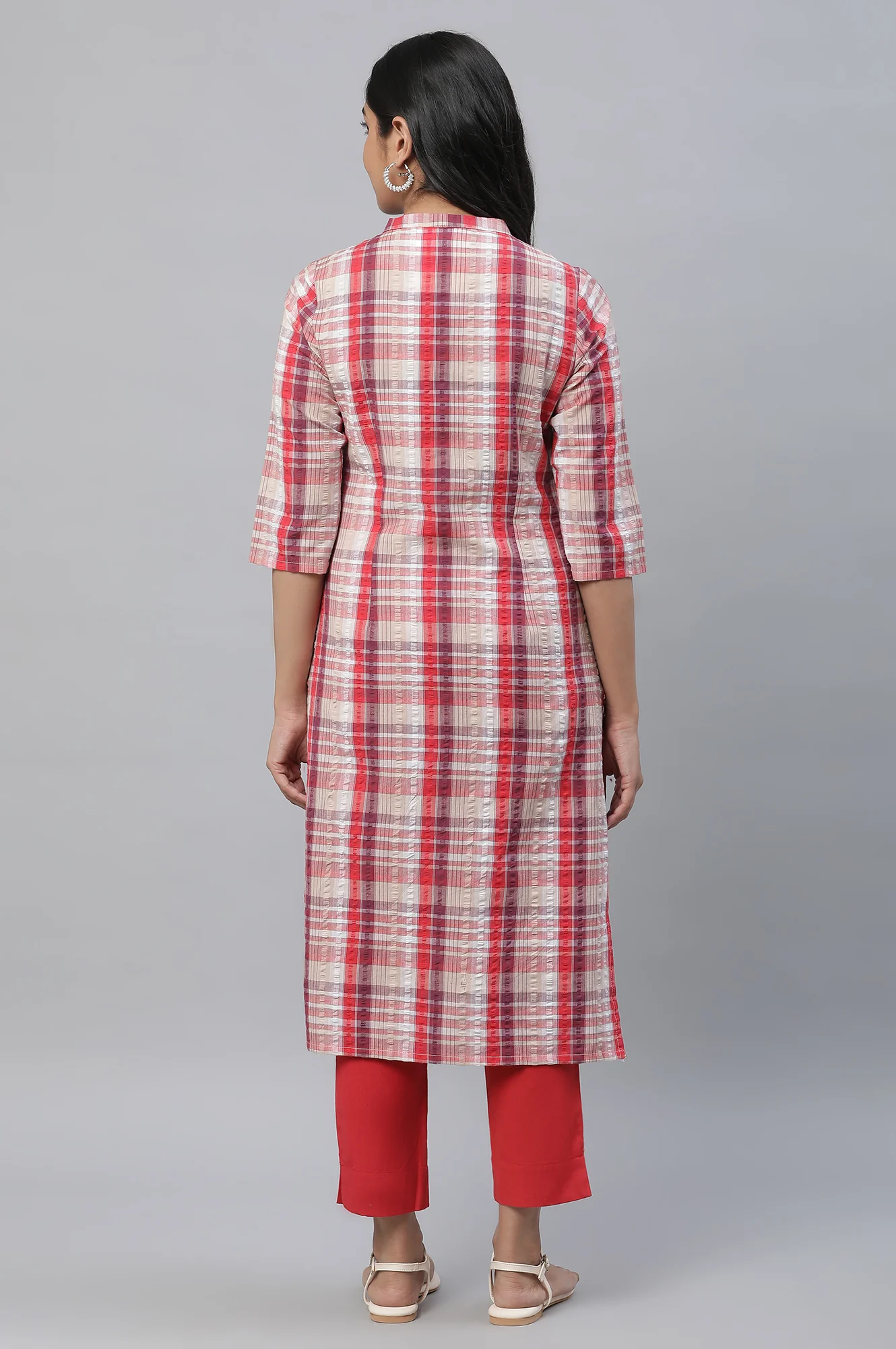 Red Textured Cotton Checker Kurta - Image 4