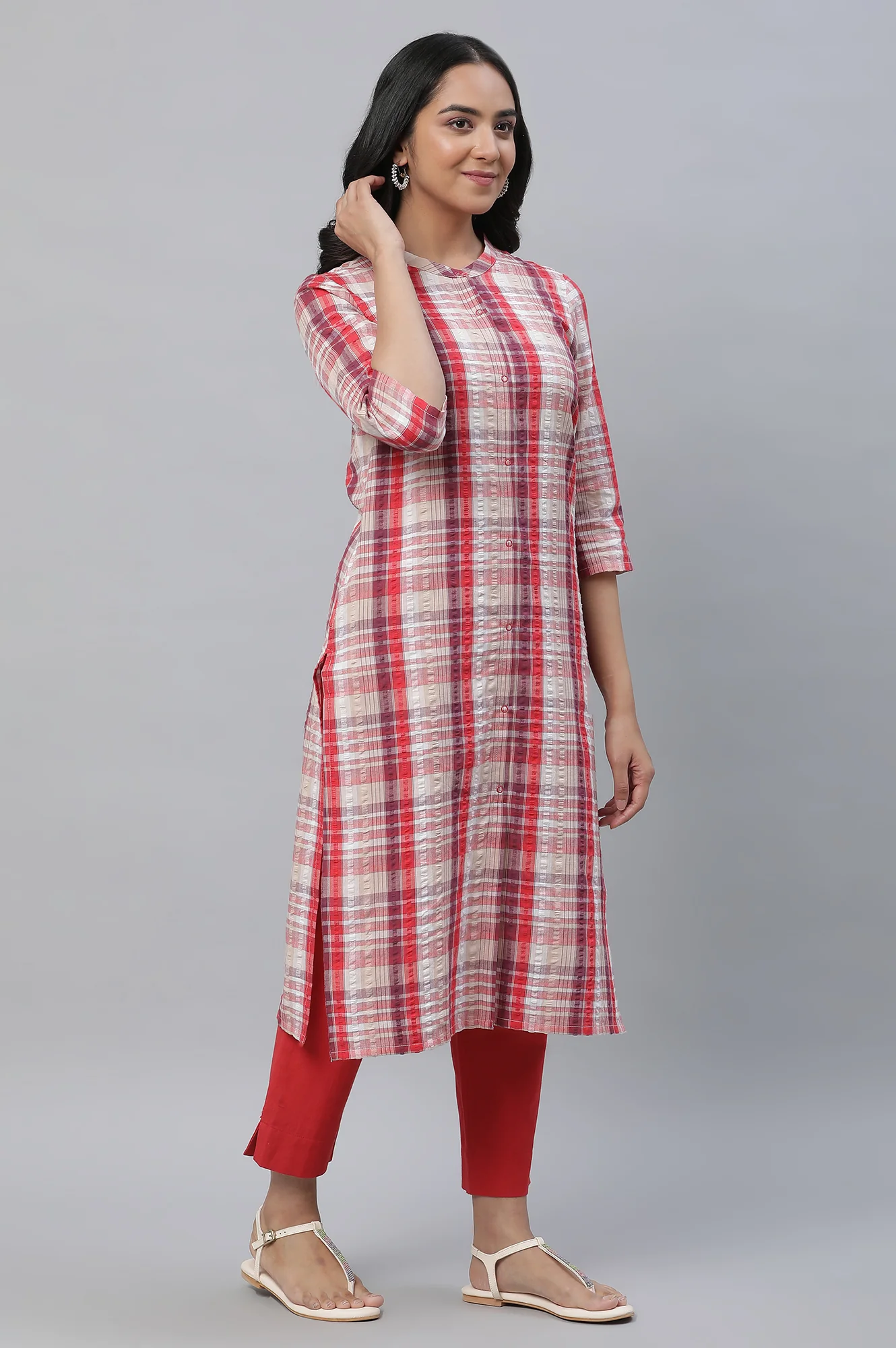 Red Textured Cotton Checker Kurta - Image 5