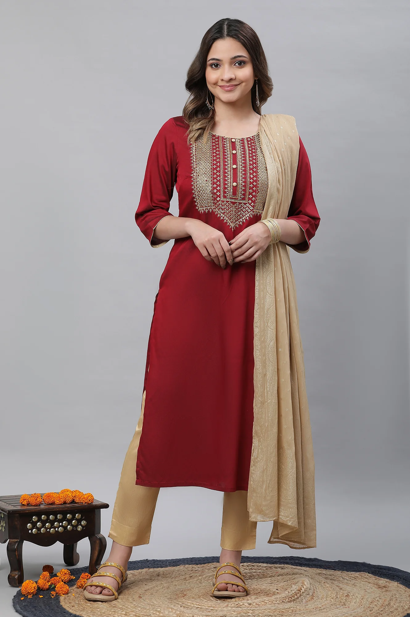 Red Zari Embroidered Festive Kurta - Image 5