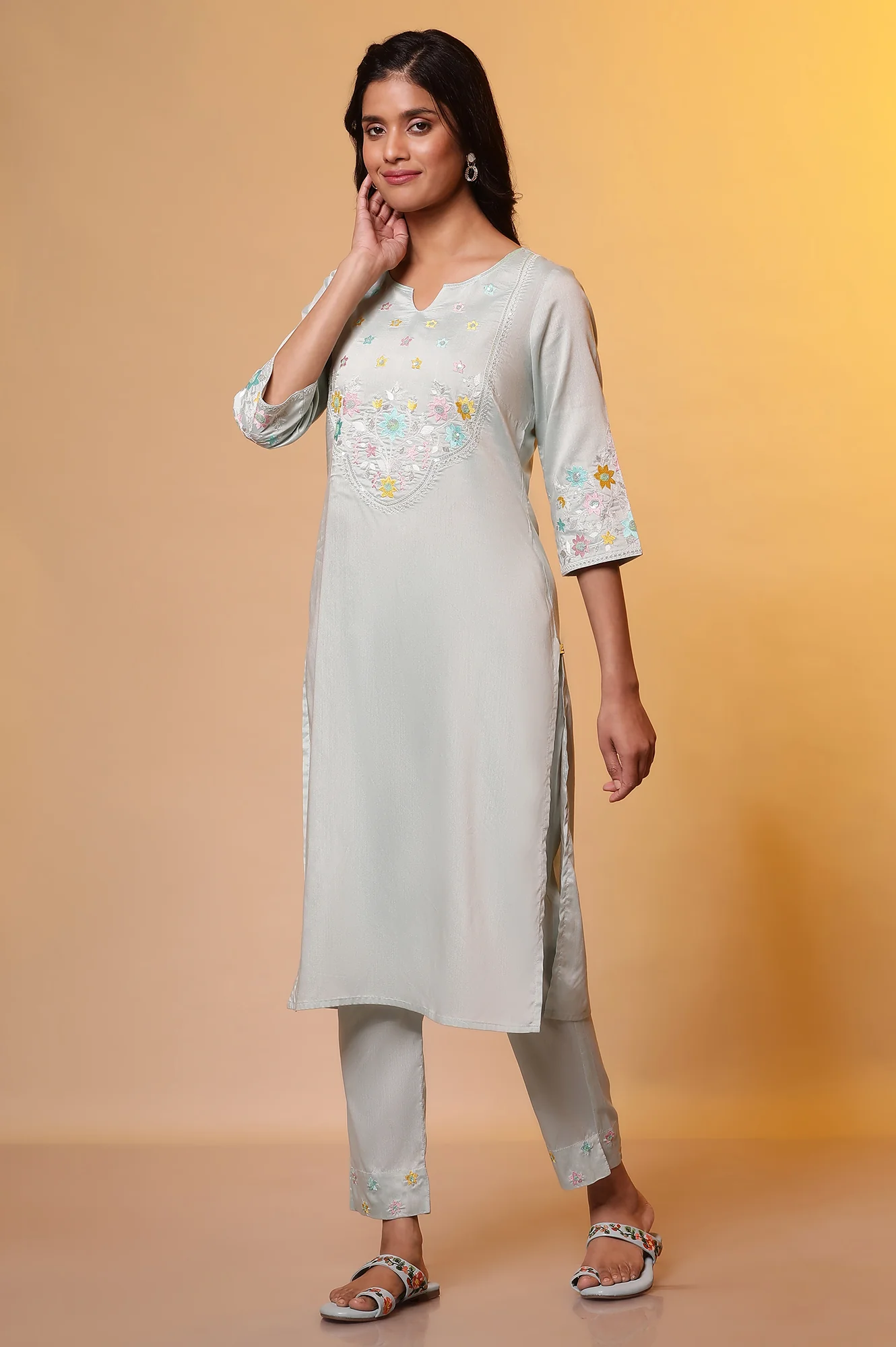 Sea Green Embroidered Kurta, Pants and Dupatta Set - Image 4