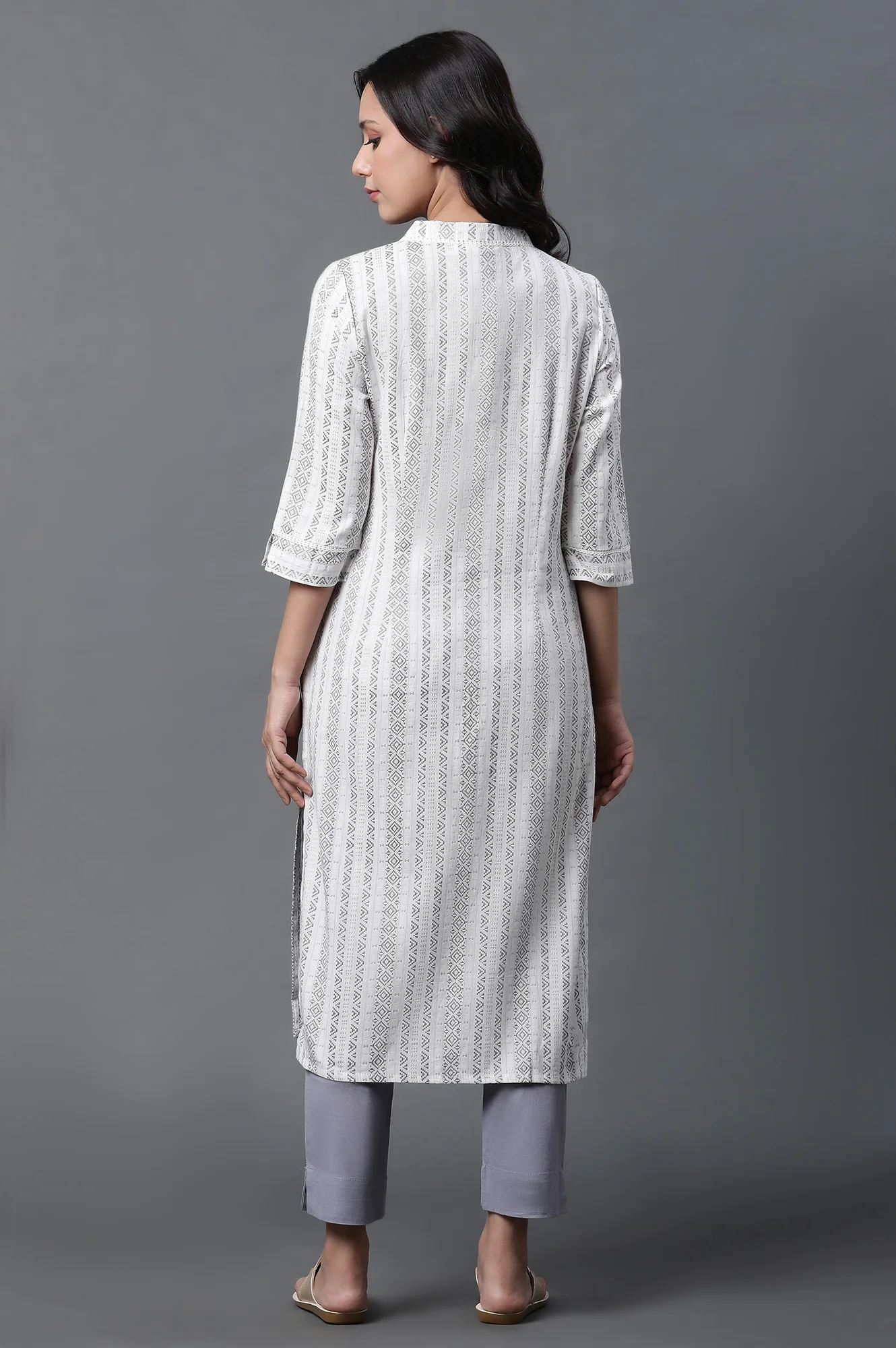 Steel Grey Dobby Kurta and Trousers Set - Image 4