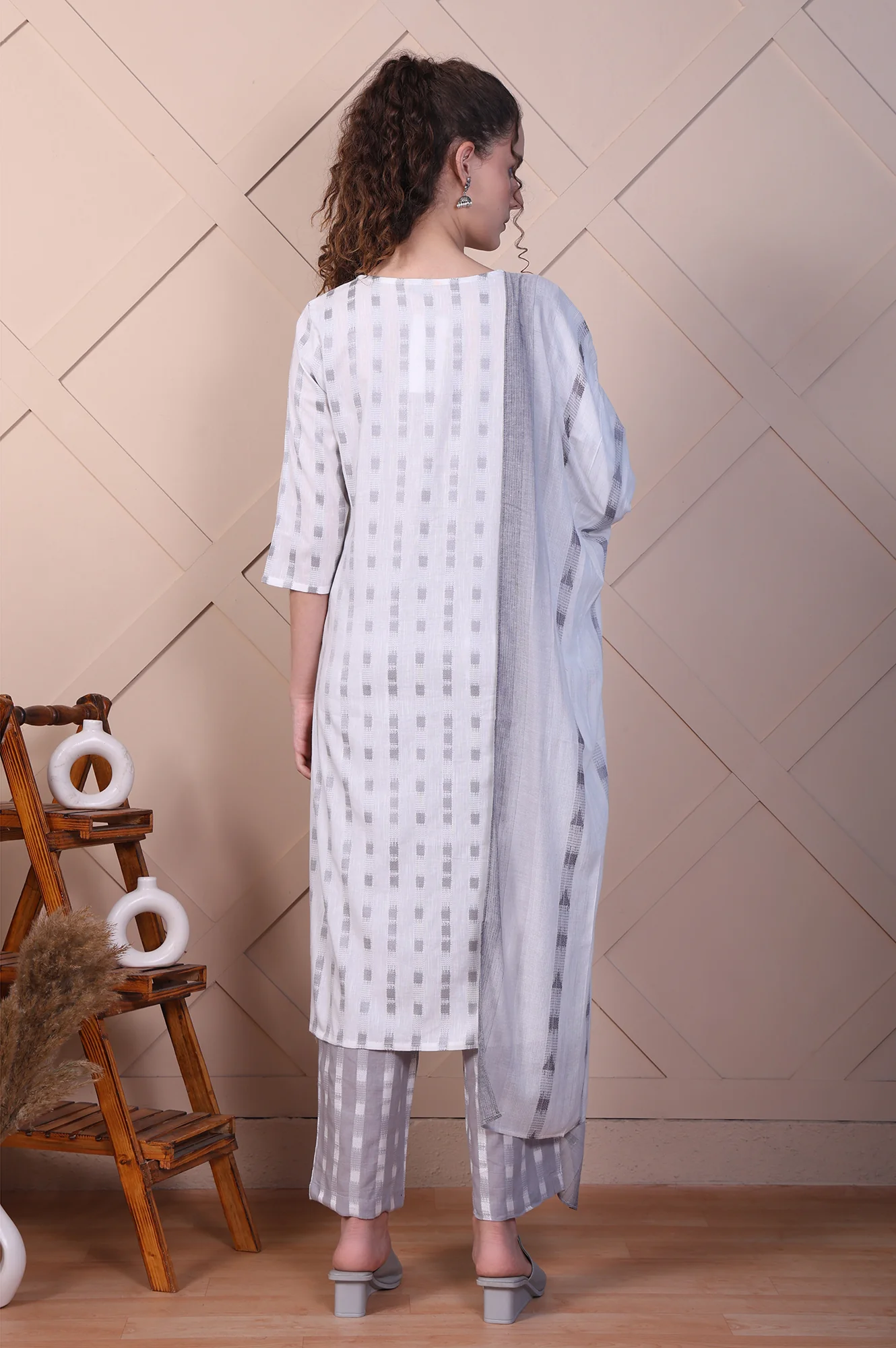 White and Grey Dobby Straight Kurta, Palazzo and Dupatta Set - Image 5