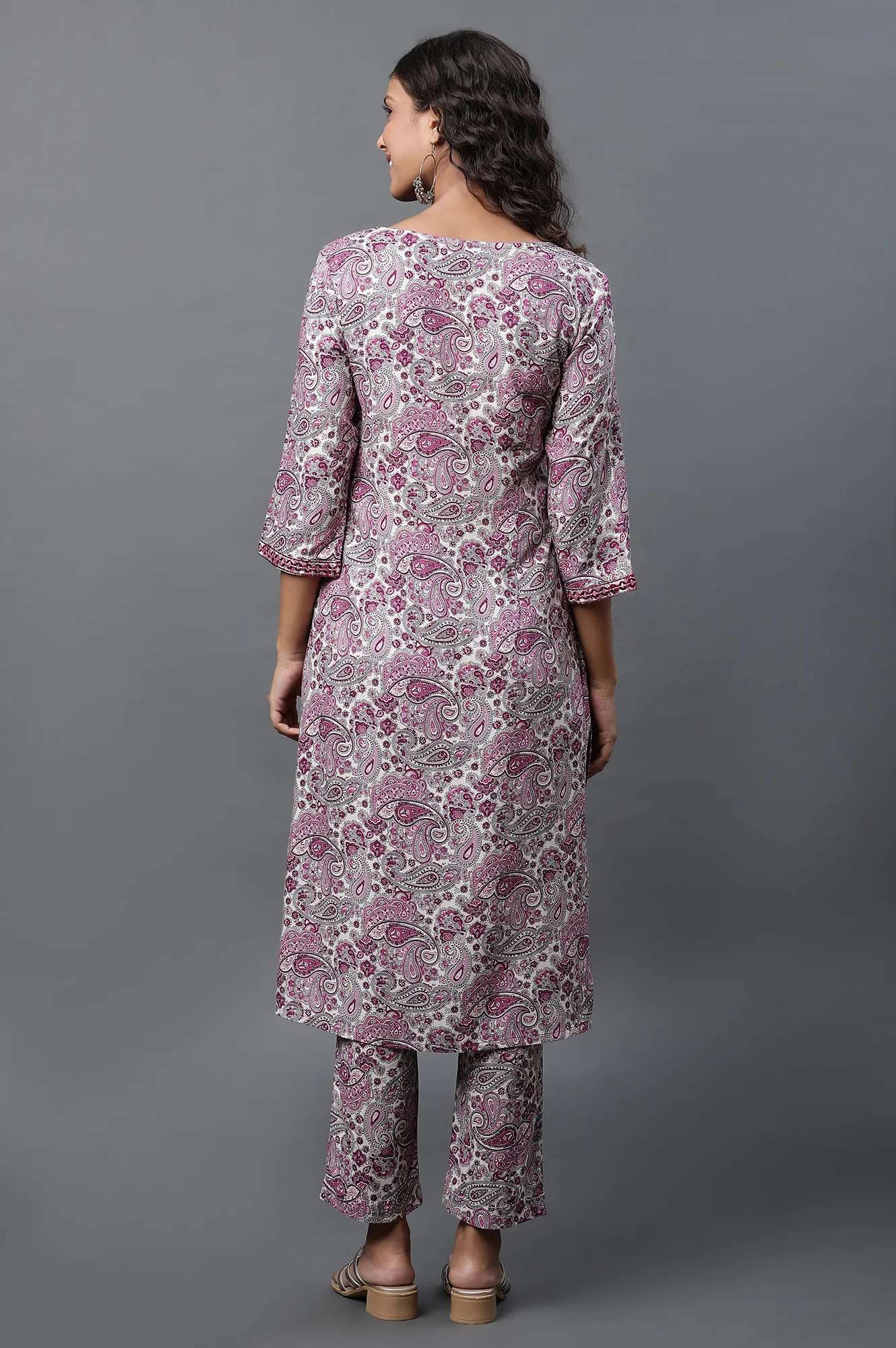 White and Purple Floral Printed Kurta and Pants Co-ord Set - Image 4