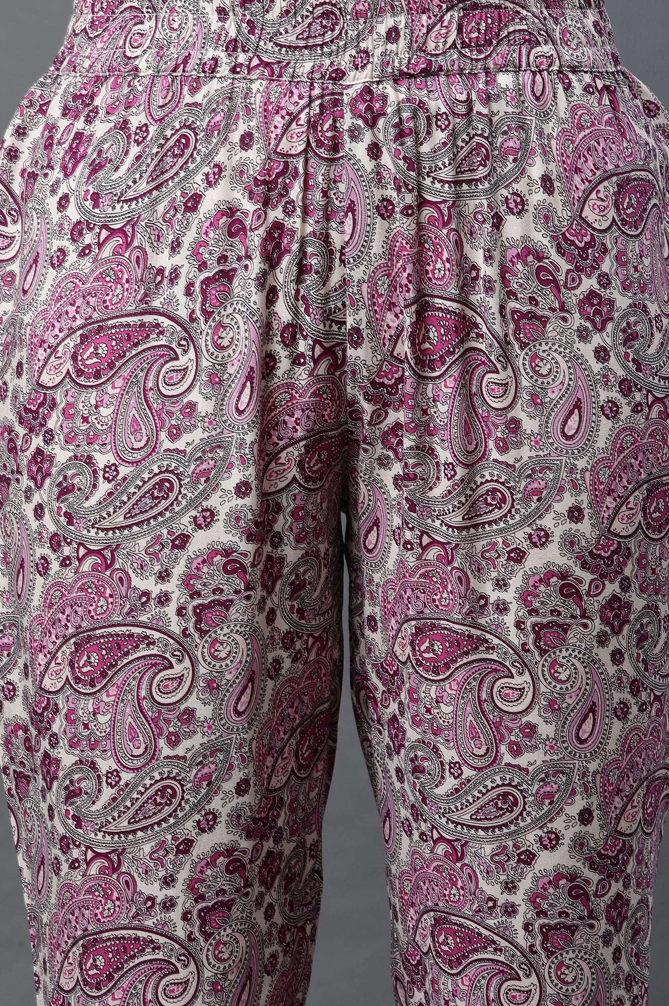 White and Purple Floral Printed Kurta and Pants Co-ord Set - Image 8