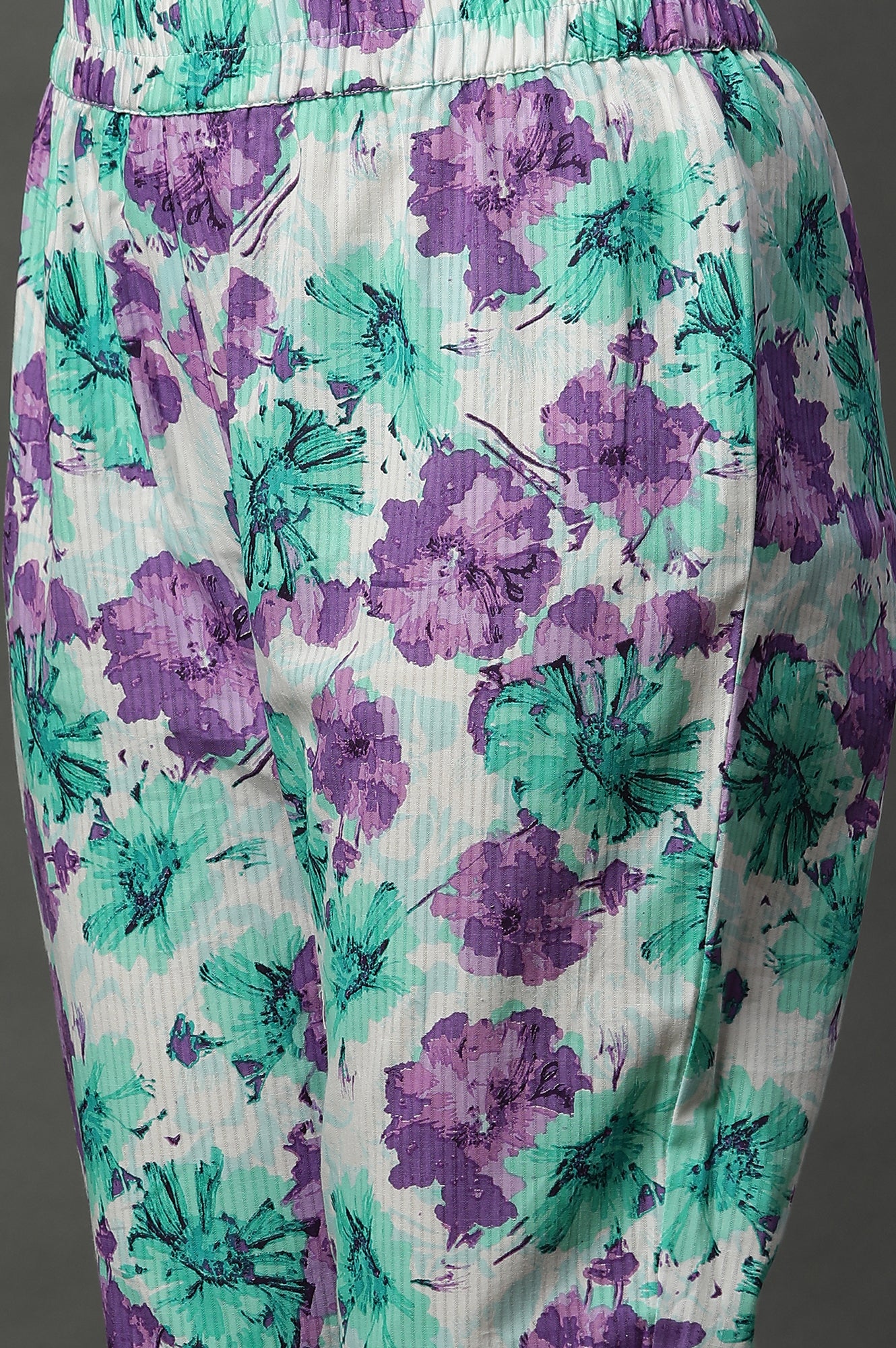 White and Purple Floral Printed Kurta and Trouser Co-ord Set - Image 10