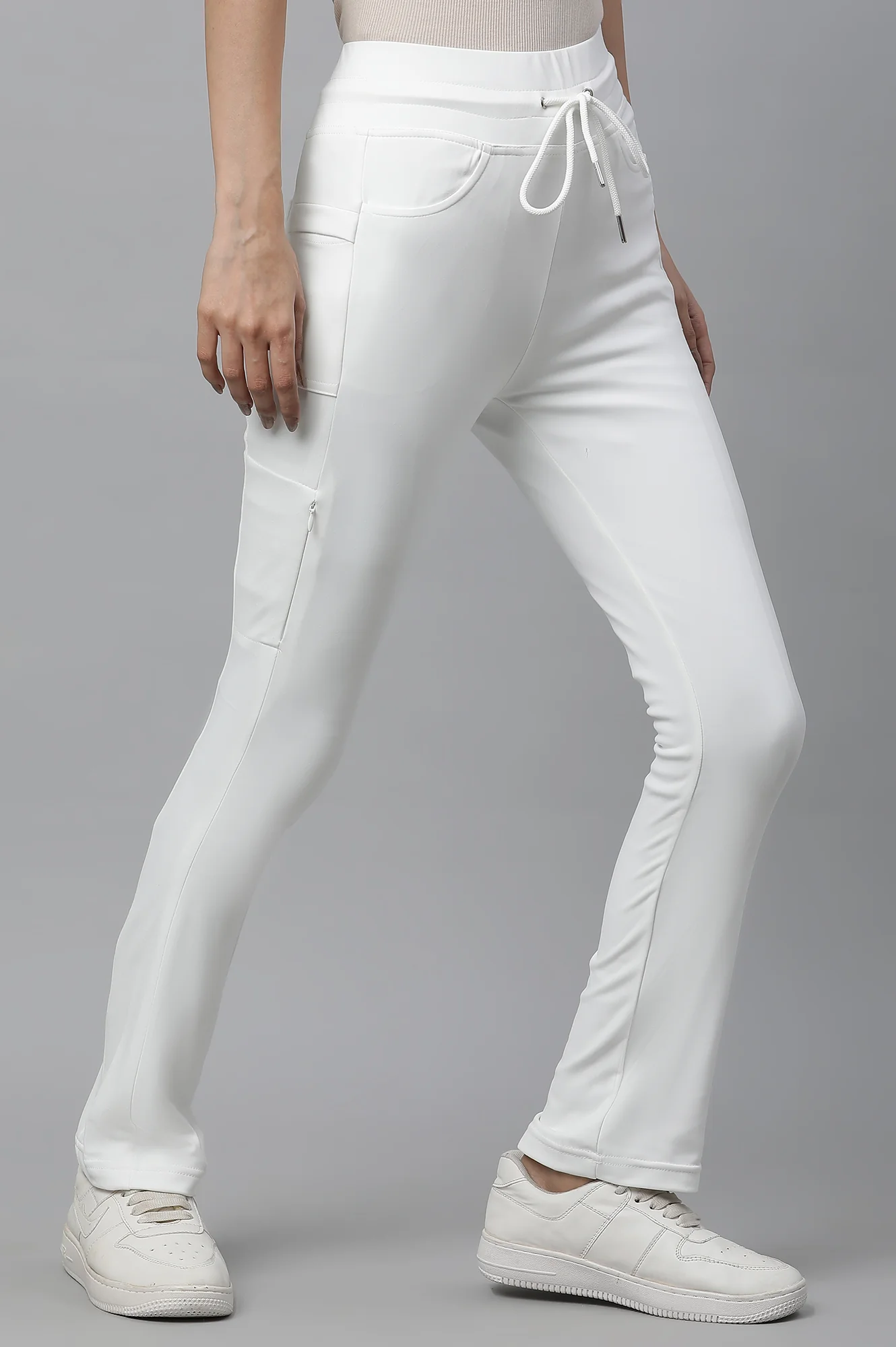 White Solid Boot Cut Pants With Drawstring - Image 4