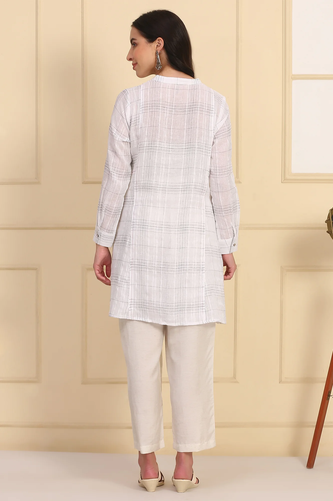 White Checkered Cotton Linen Blend Kurti - Image 5