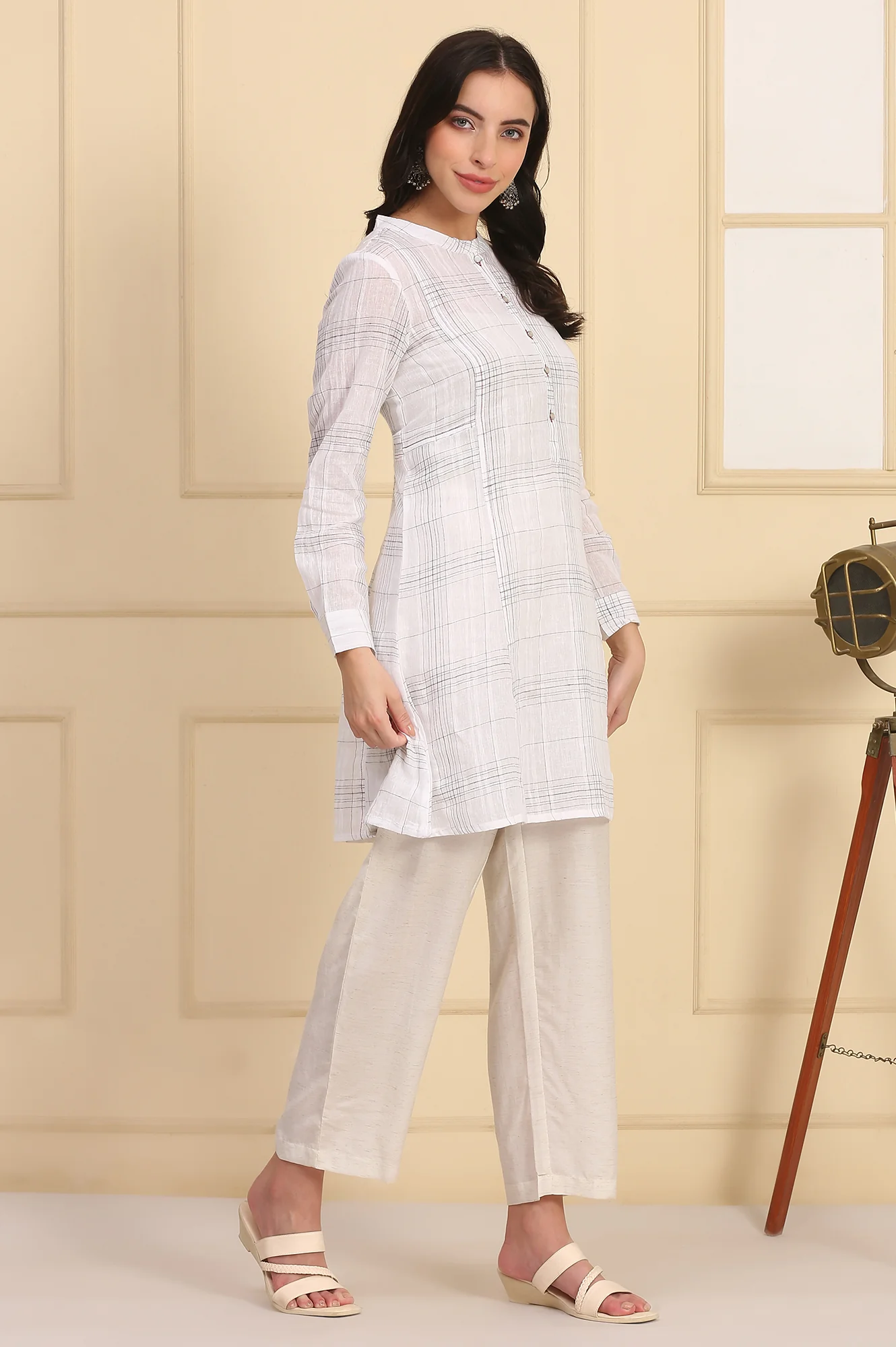 White Checkered Cotton Linen Blend Kurti - Image 6