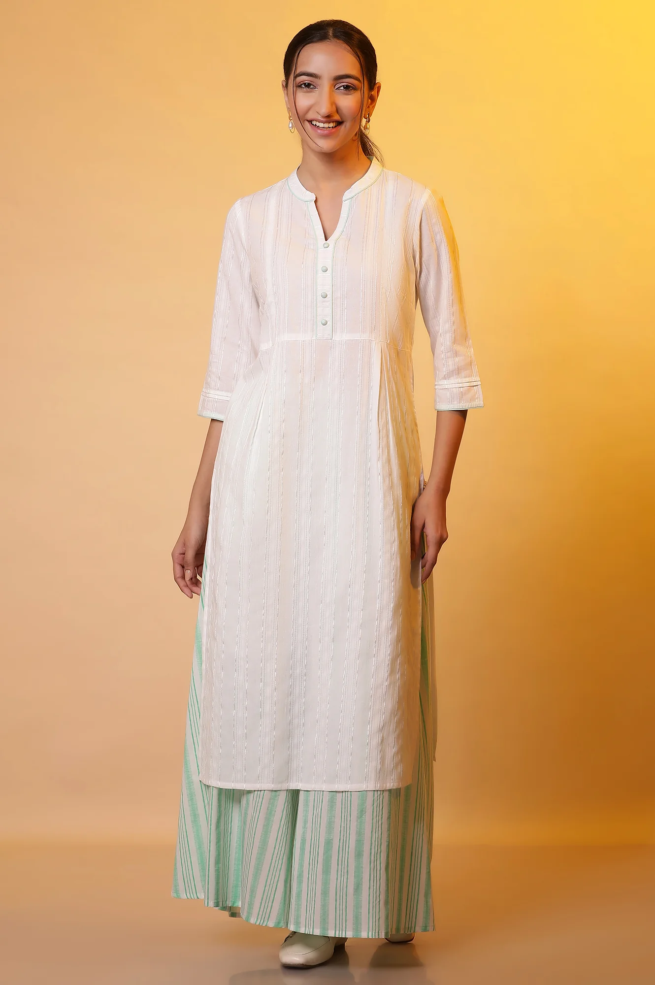 White Classic Kurta with Contrasting Trims - Image 2
