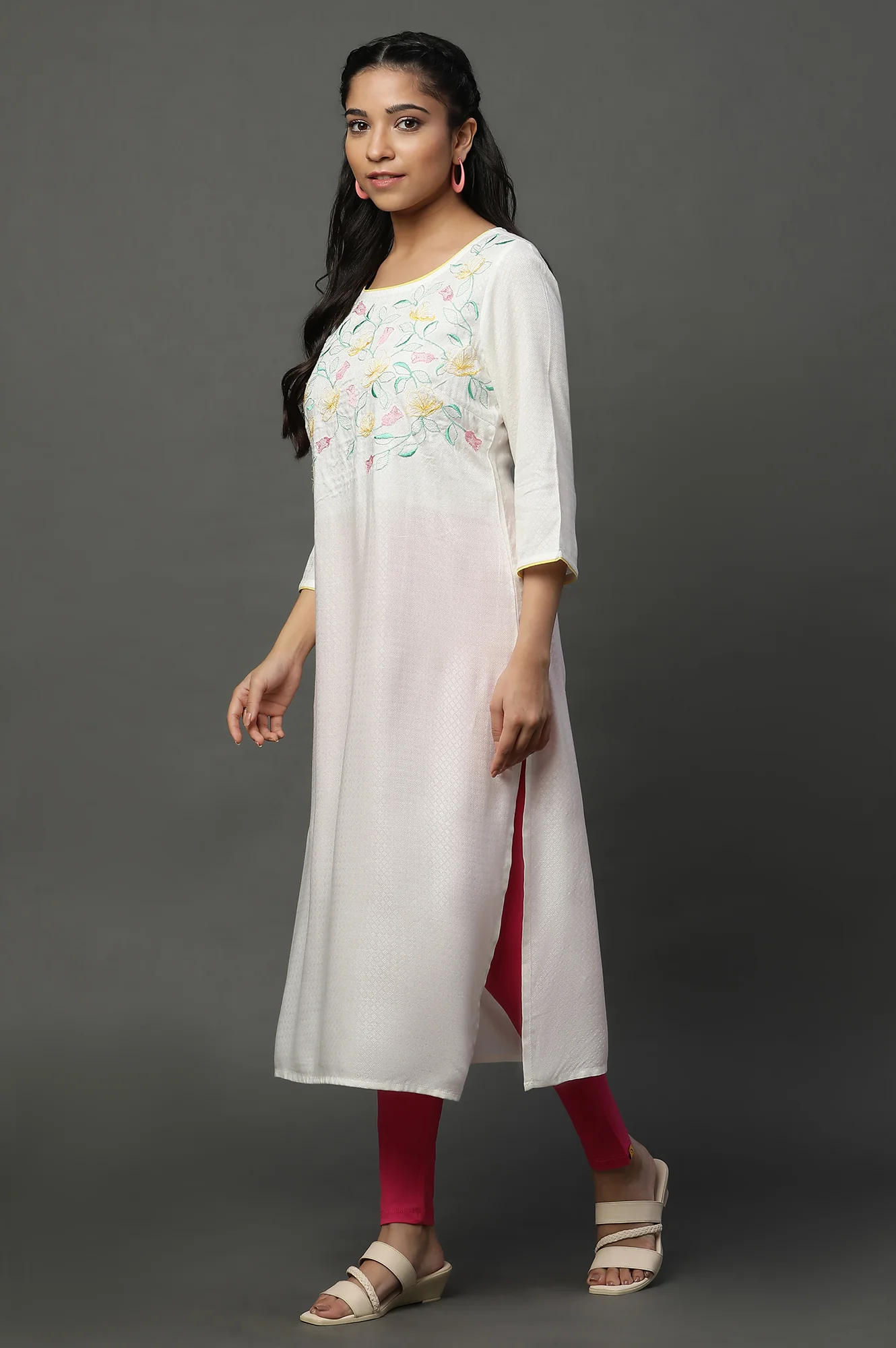 White Embroidered Dooby Straight Kurta - Image 3