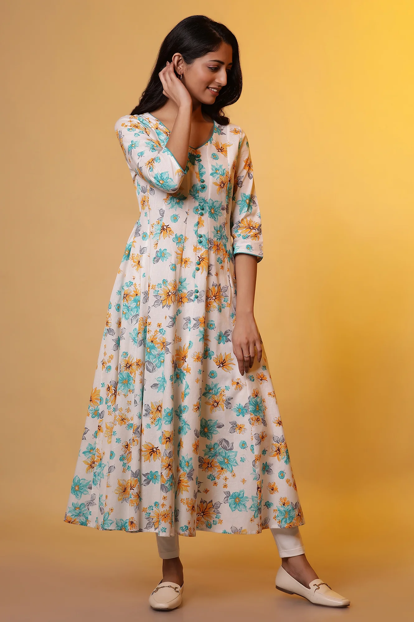 White Flared Floral Printed Kurta - Image 5