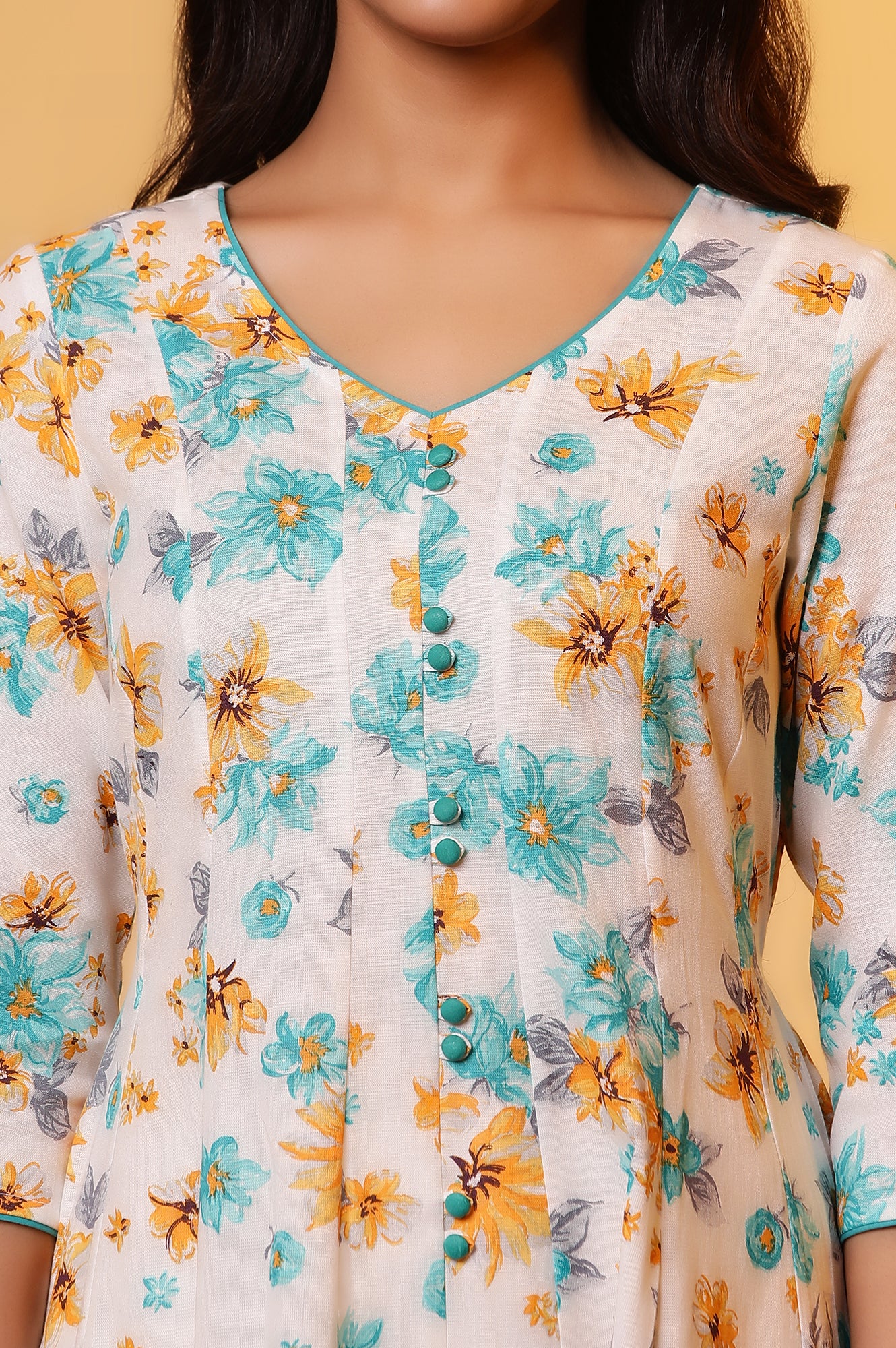 White Flared Floral Printed Kurta - Image 6