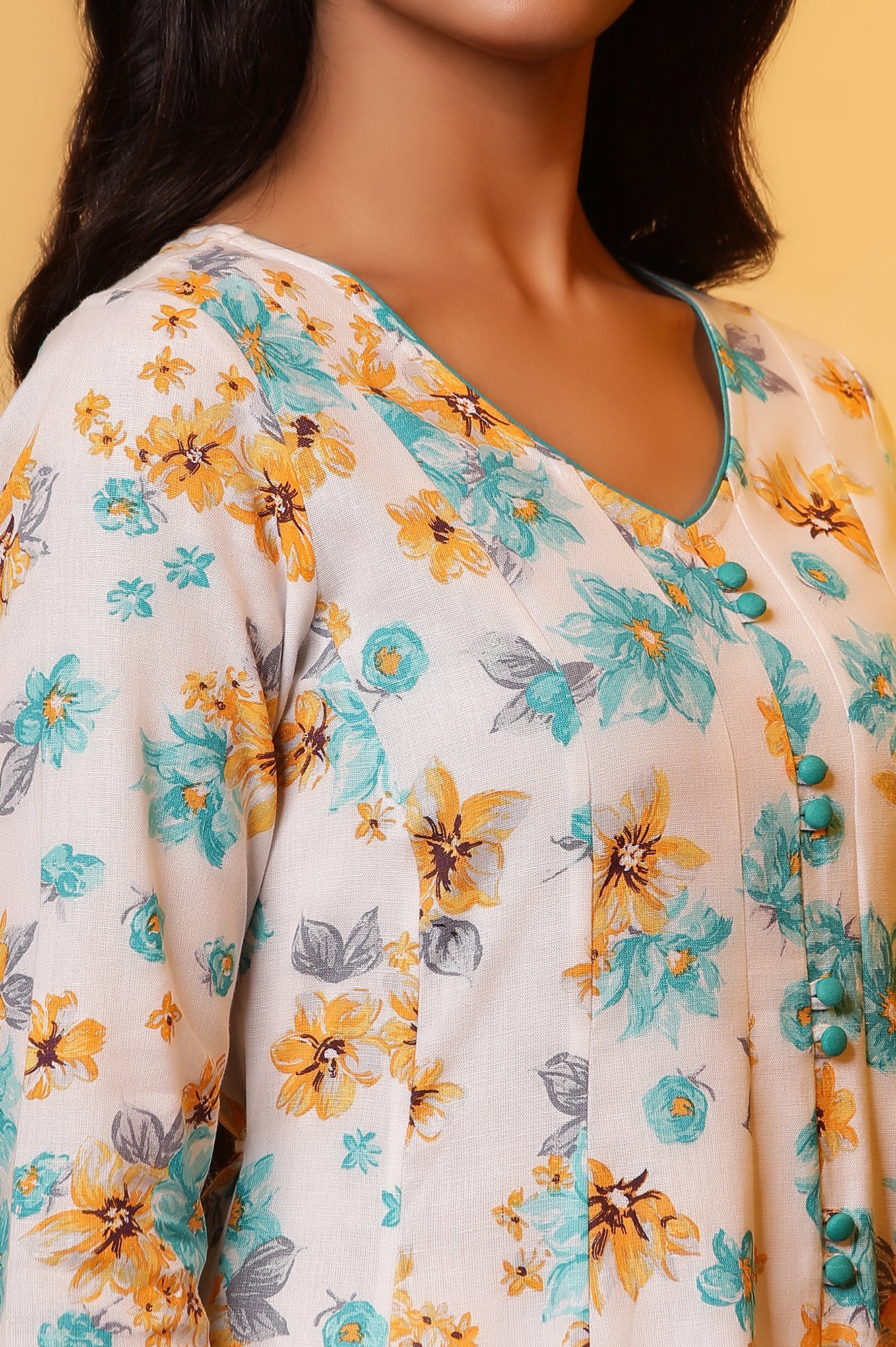 White Flared Floral Printed Kurta - Image 7