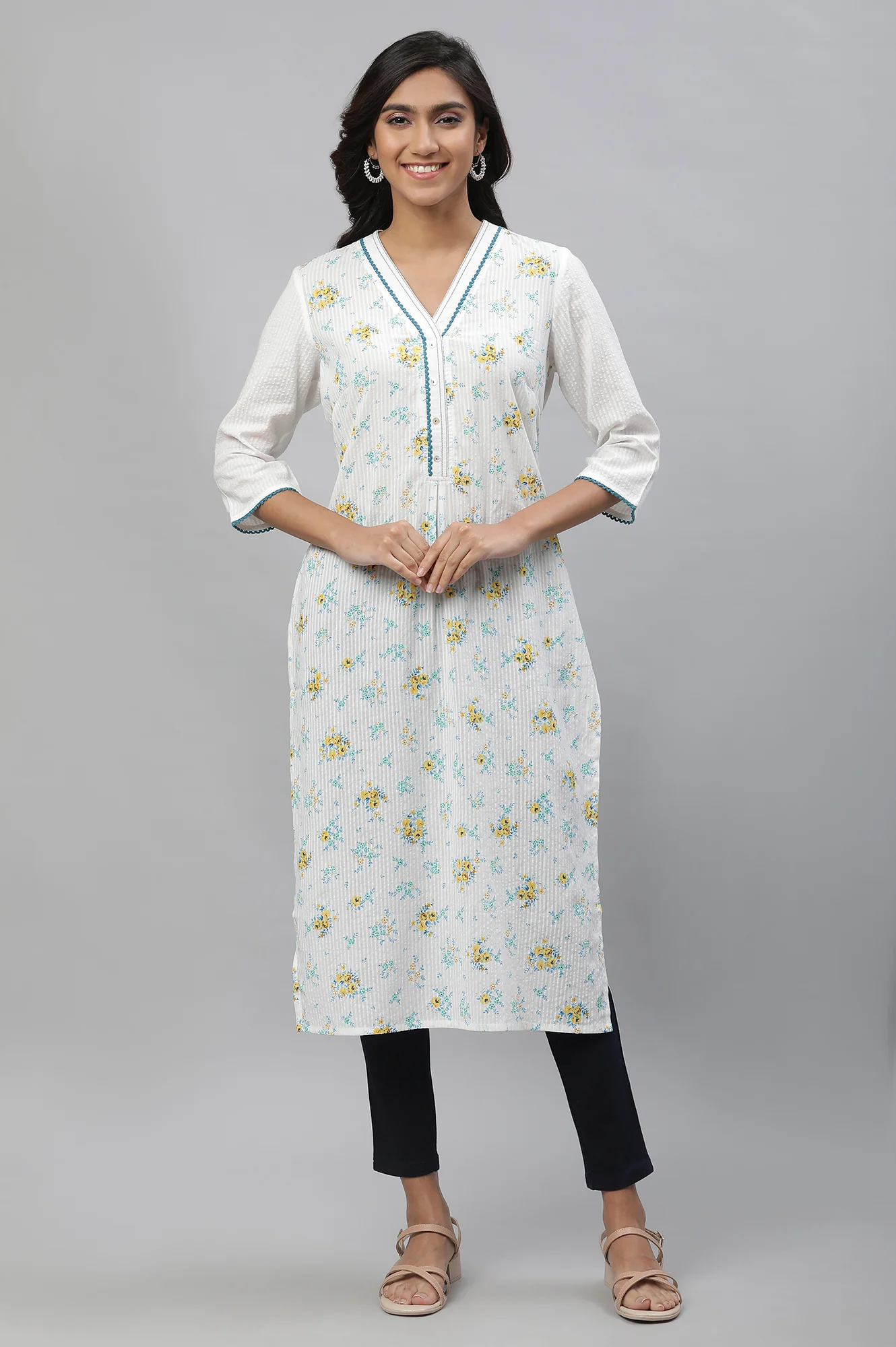 White Floral Embroidered Straight Cotton Kurta - Image 2