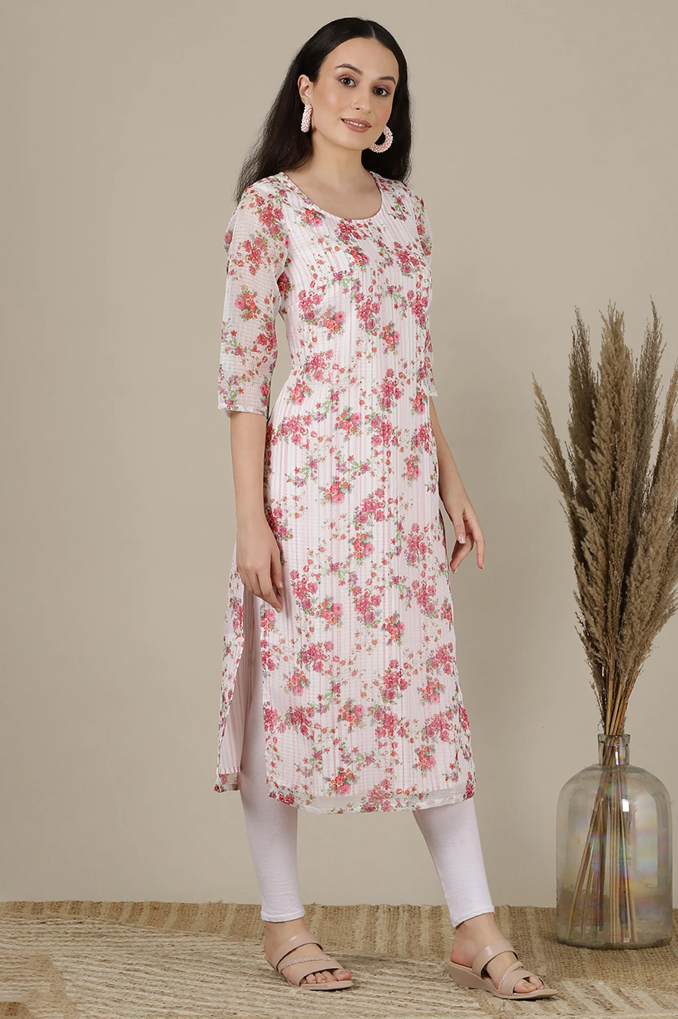 White Floral Embroidered Straight Kota Kurta - Image 6