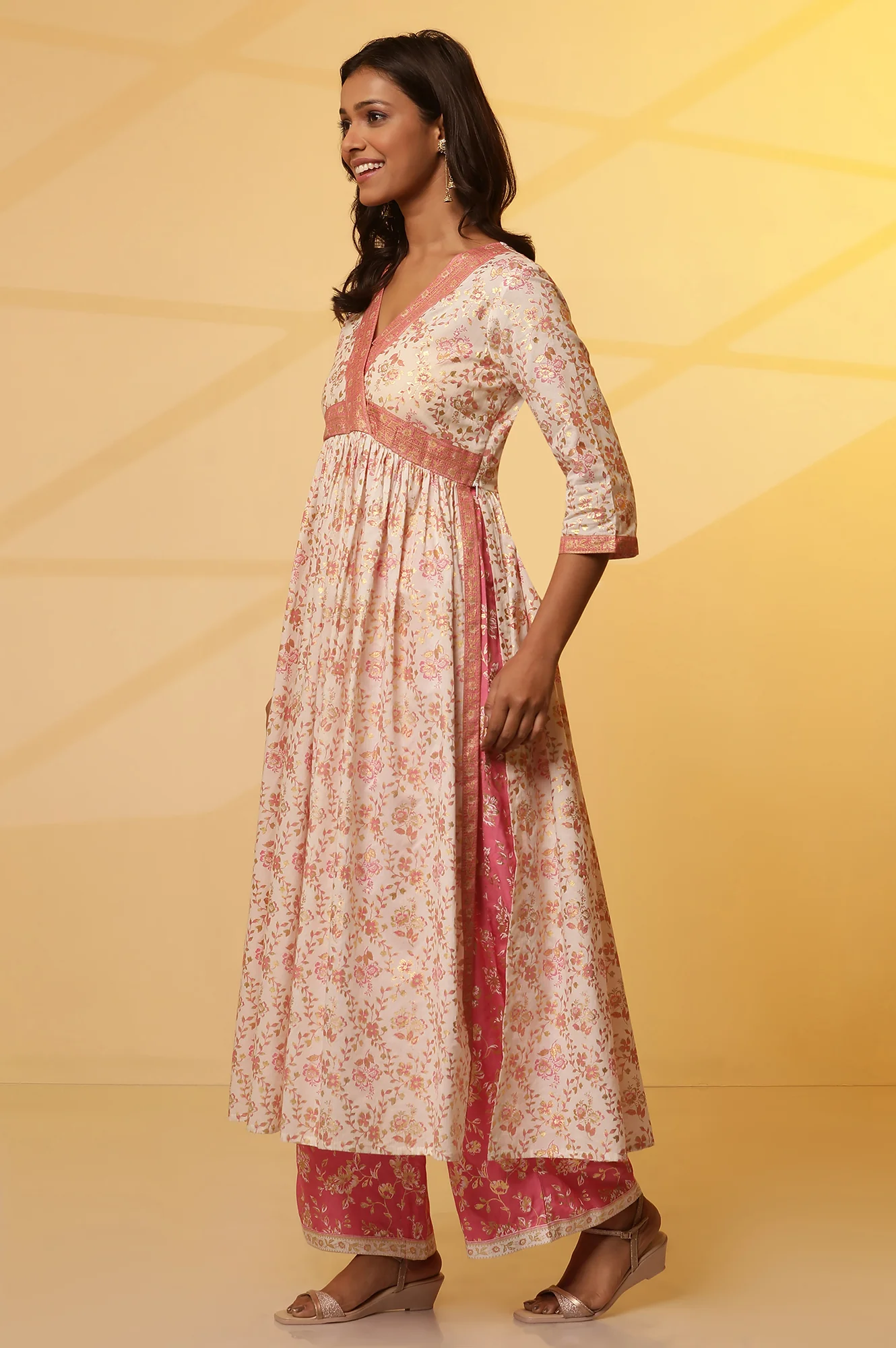 White Floral Printed Festive Kurta, Palazzo and Dupatta Set - Image 3