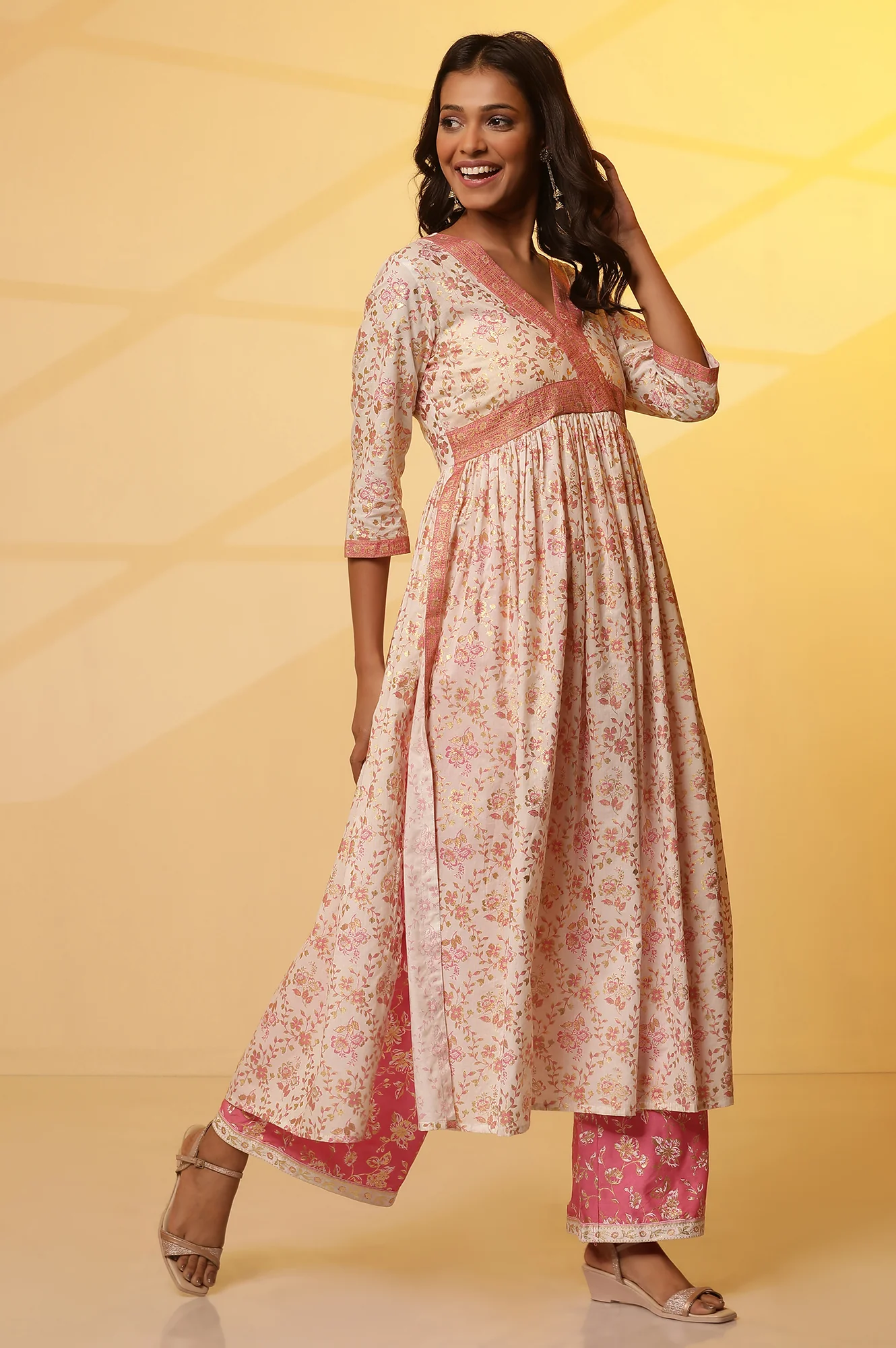 White Floral Printed Festive Kurta, Palazzo and Dupatta Set - Image 5