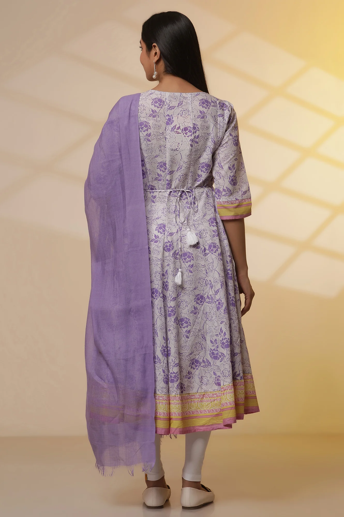 White Floral Printed Flared Kalidar Kurta, Tights and Dupatta Set - Image 4