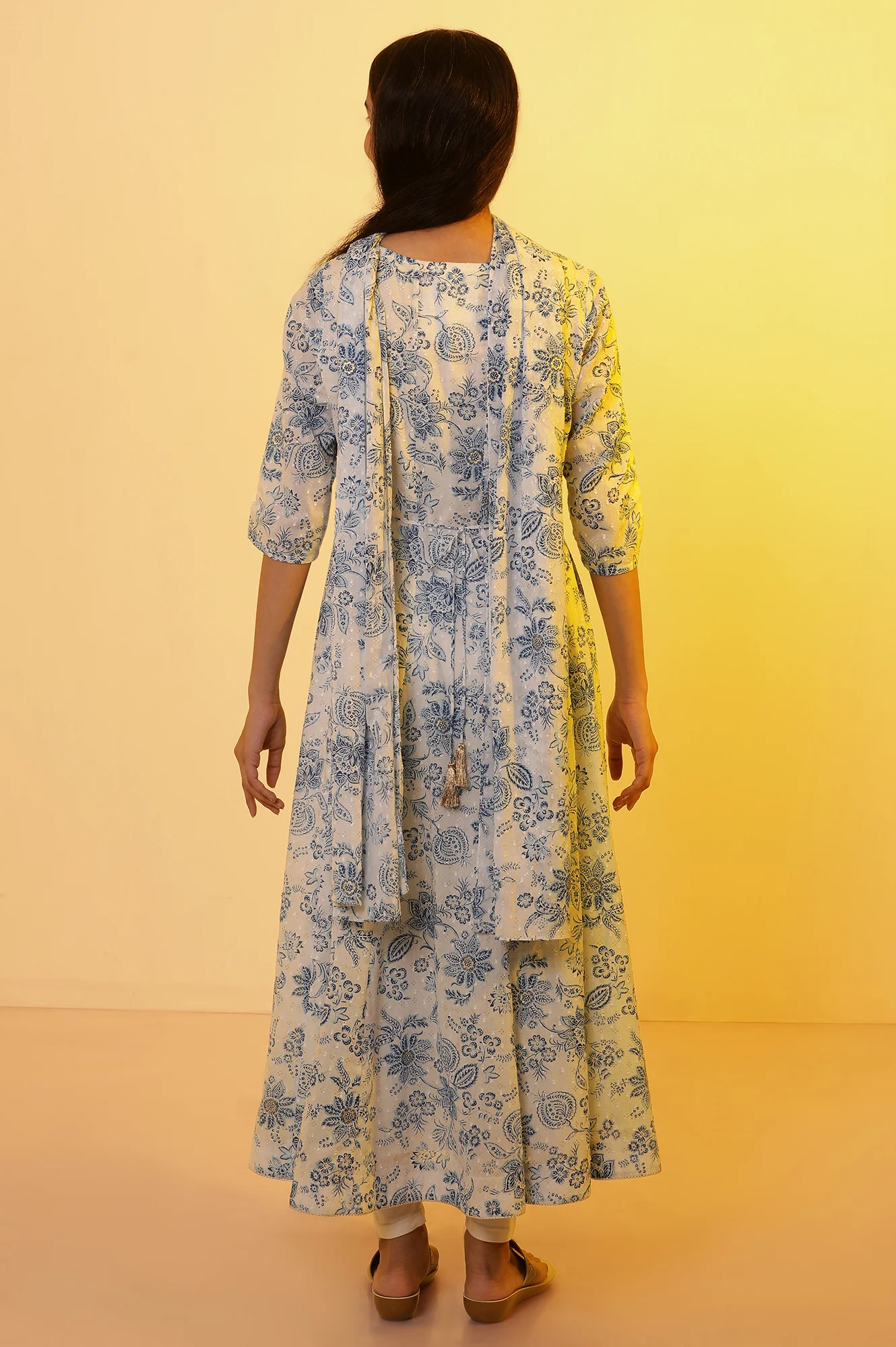 White Floral Printed Flared Kurta, Tights and Dupatta Set - Image 4