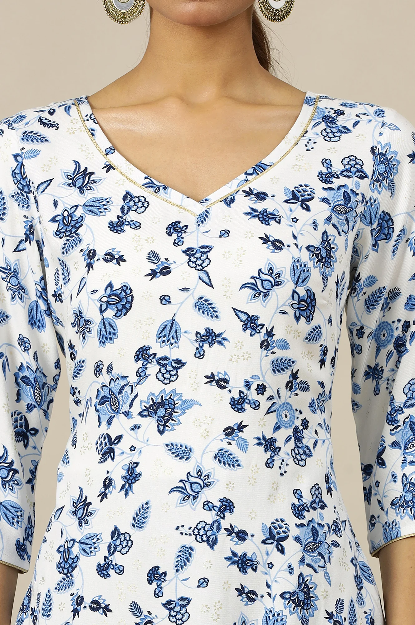 White Floral Printed Flared Kurta with Gold Piping - Image 4