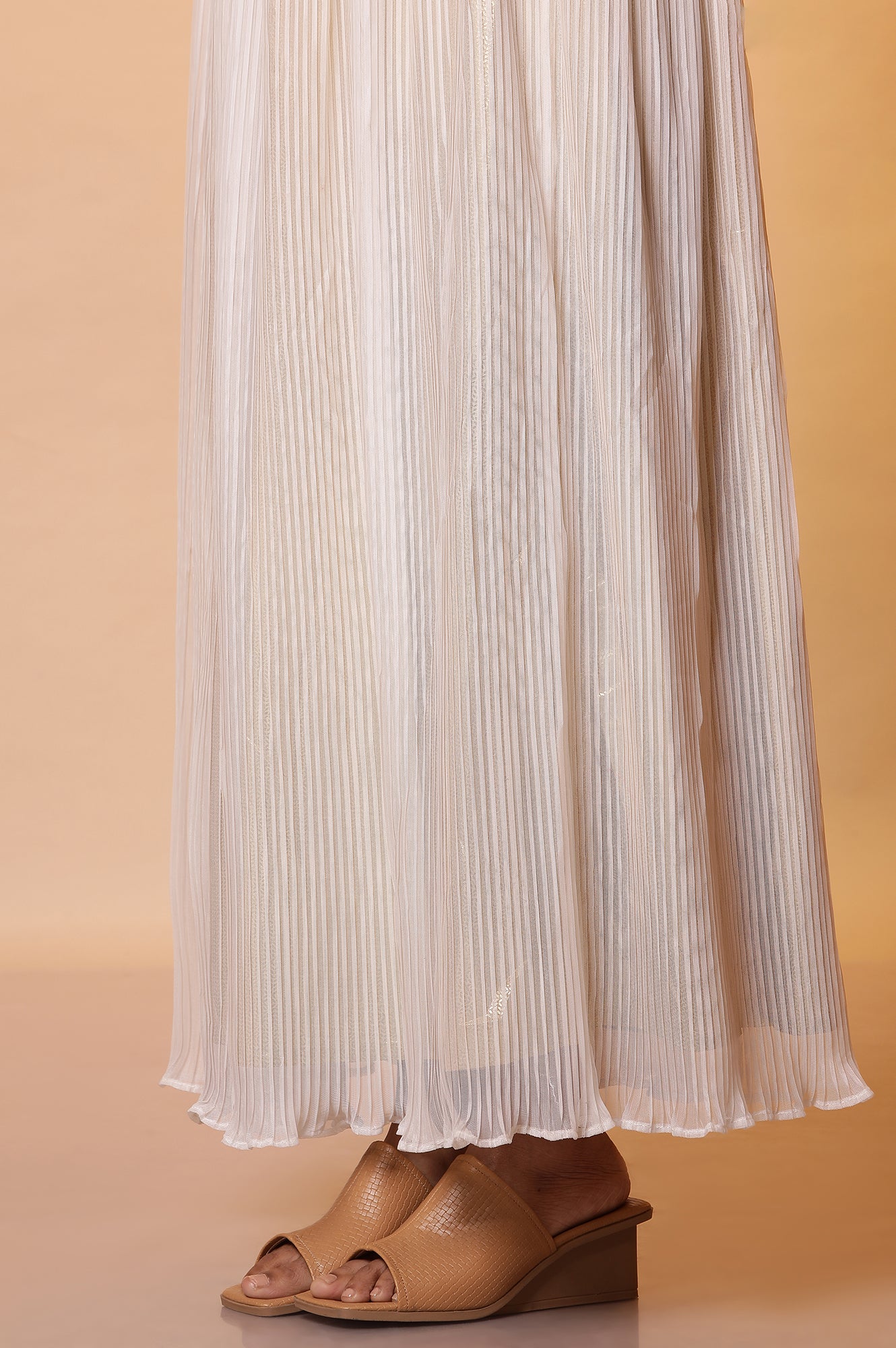 White Floral Printed High-Slit Kurta, Pleated Skirt and Dupatta Set - Image 9