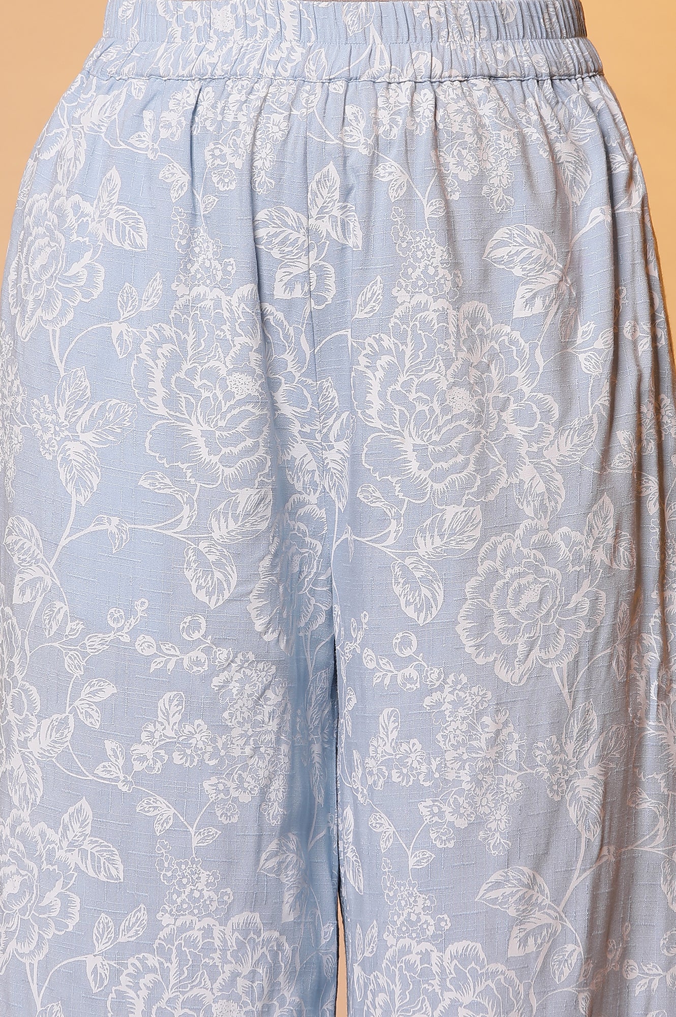 White Floral Printed Kurta and Pants Set - Image 9