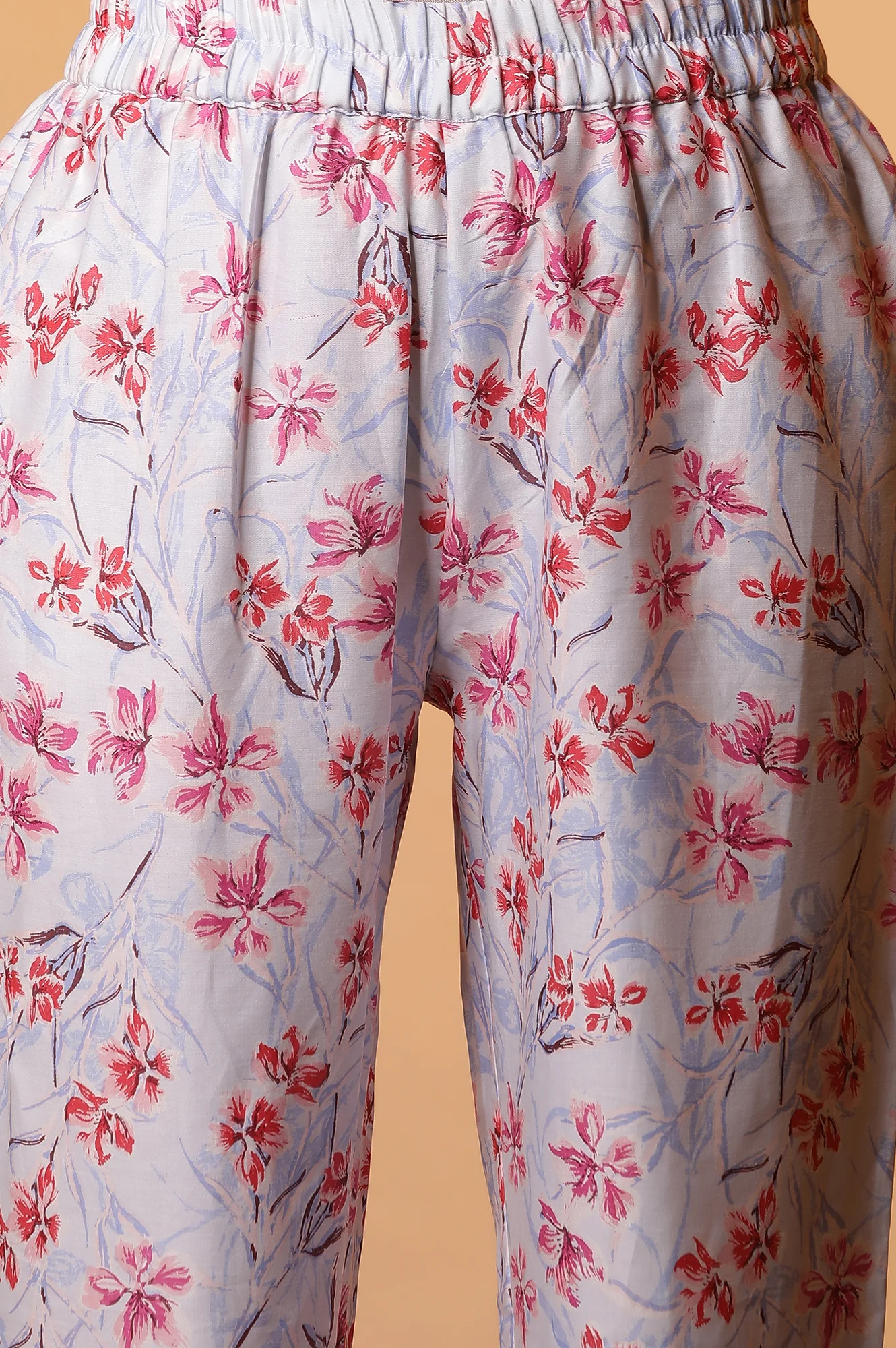 White Floral Printed Kurta, Pants and Dupatta Set - Image 9