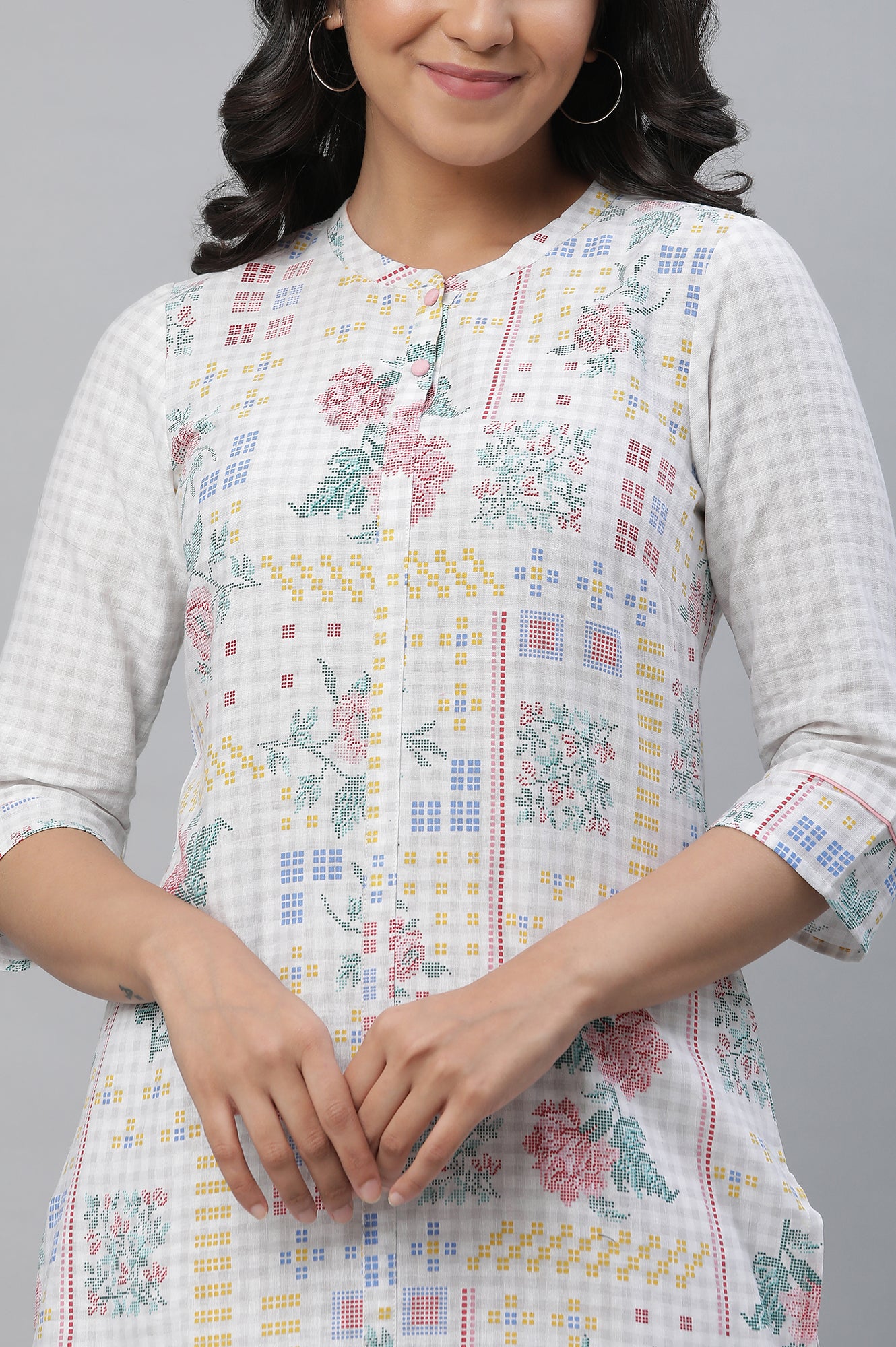 White Seer Sucker Kurta and Pants Co-ord Set - Image 10
