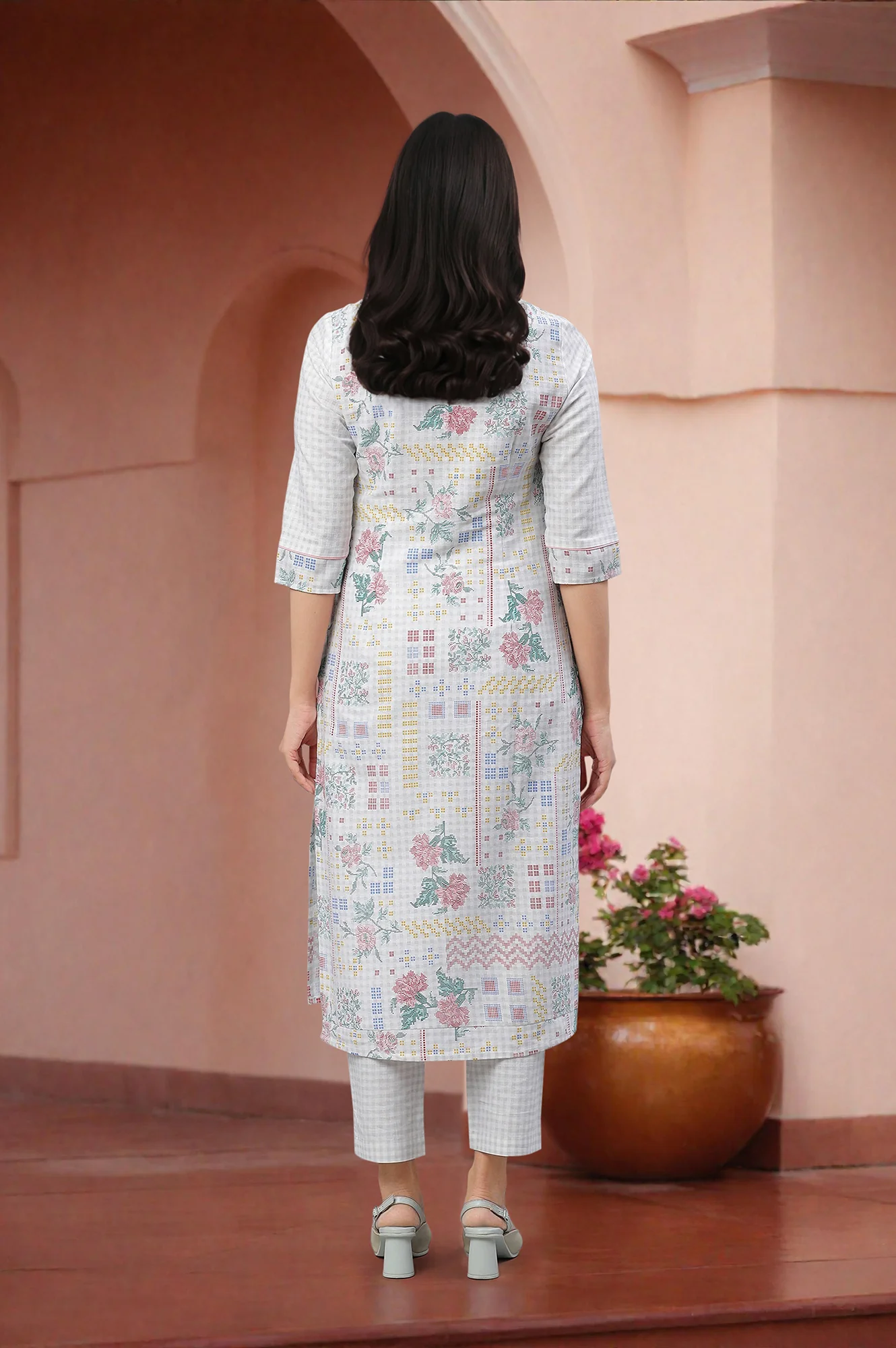 White Seer Sucker Kurta and Pants Co-ord Set - Image 3