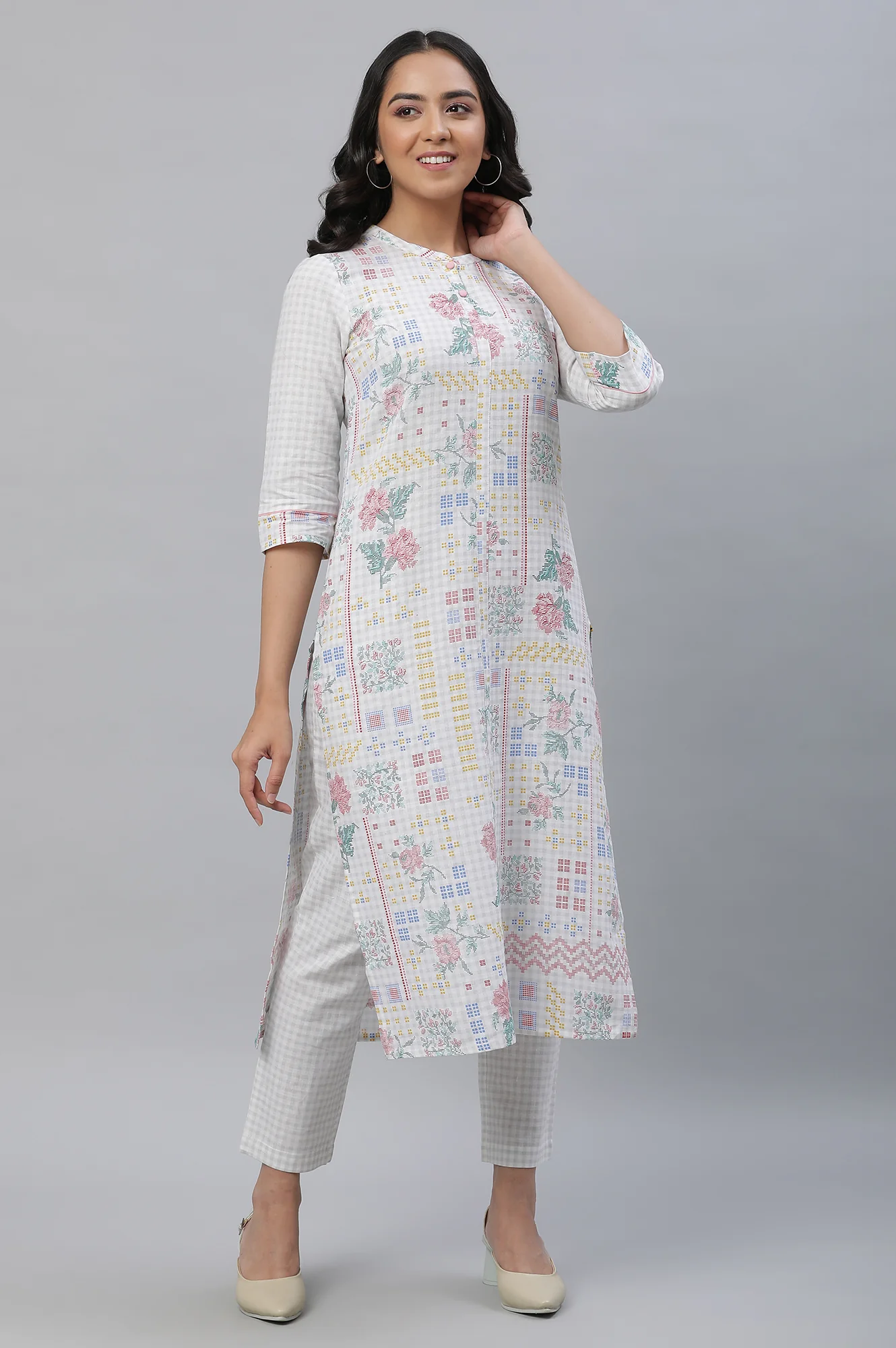 White Seer Sucker Kurta and Pants Co-ord Set - Image 6